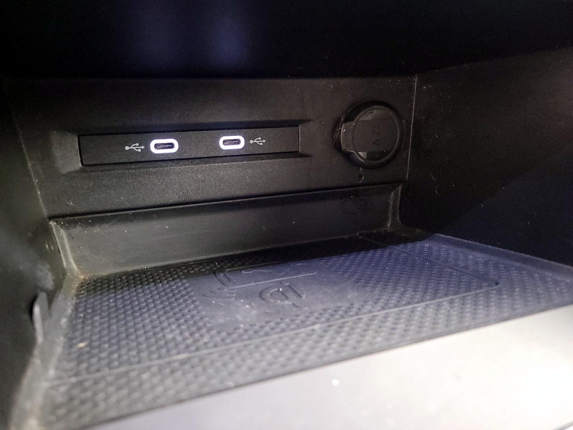 Thumbnail: 2022 Volkswagen Taos - 18