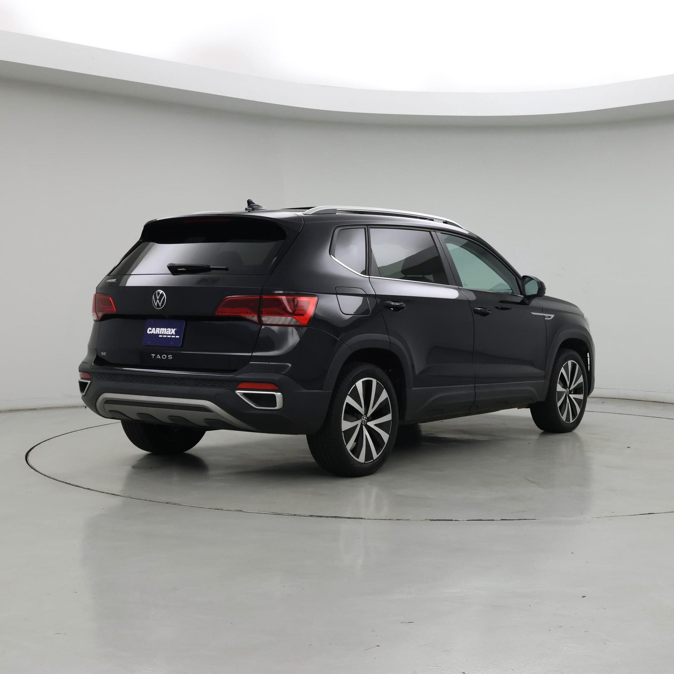 Thumbnail: 2022 Volkswagen Taos - 8