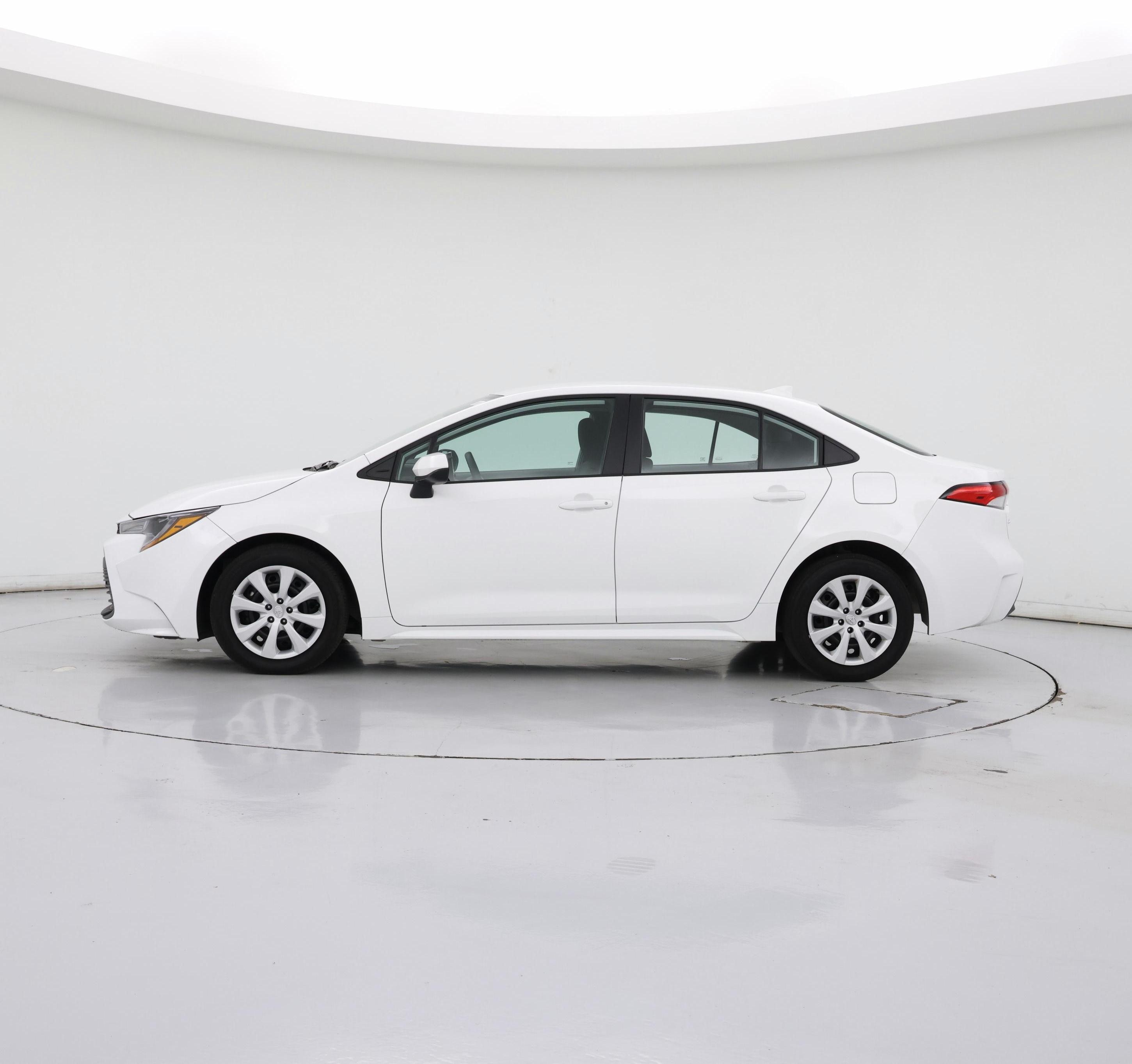 Thumbnail: 2024 Toyota Corolla - 3