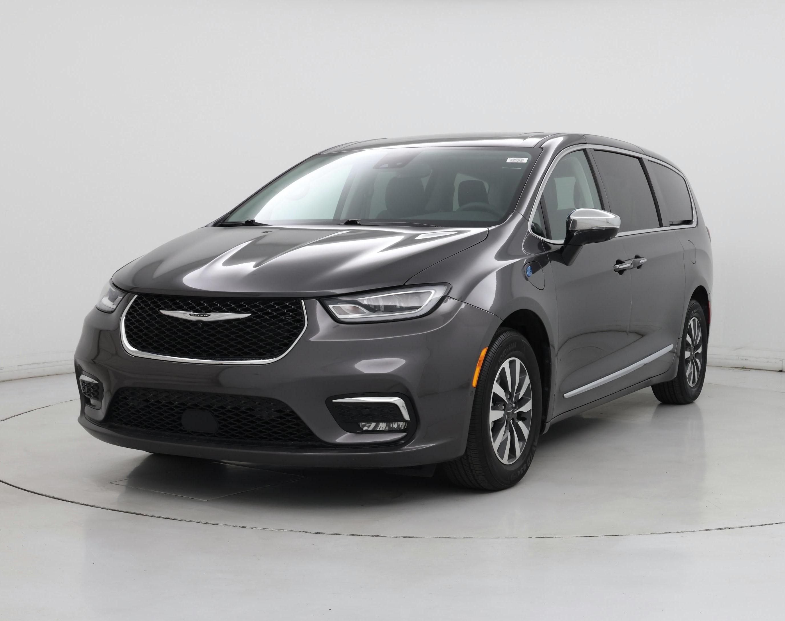 Thumbnail: 2023 Chrysler Pacifica - 4
