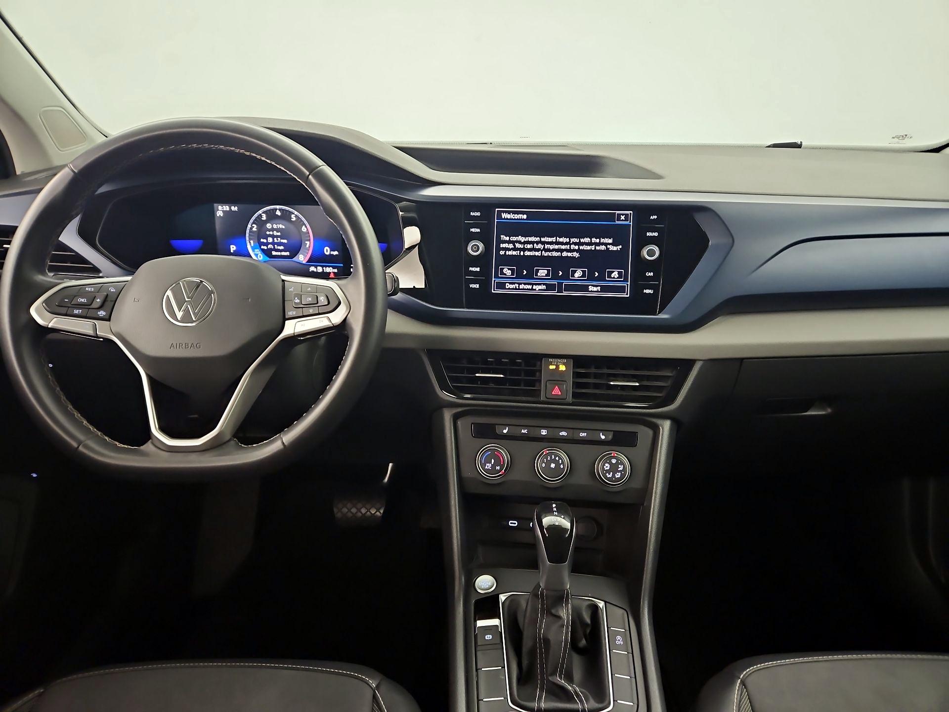 Thumbnail: 2022 Volkswagen Taos - 9