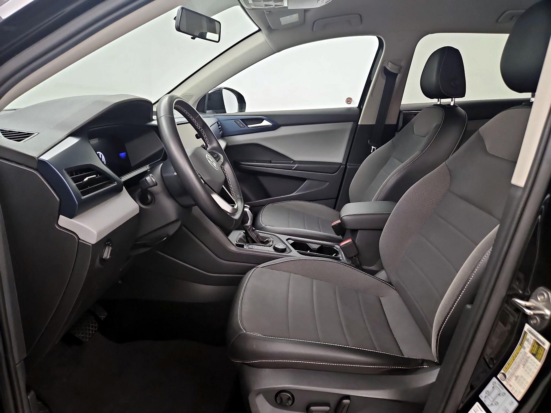 Thumbnail: 2022 Volkswagen Taos - 11