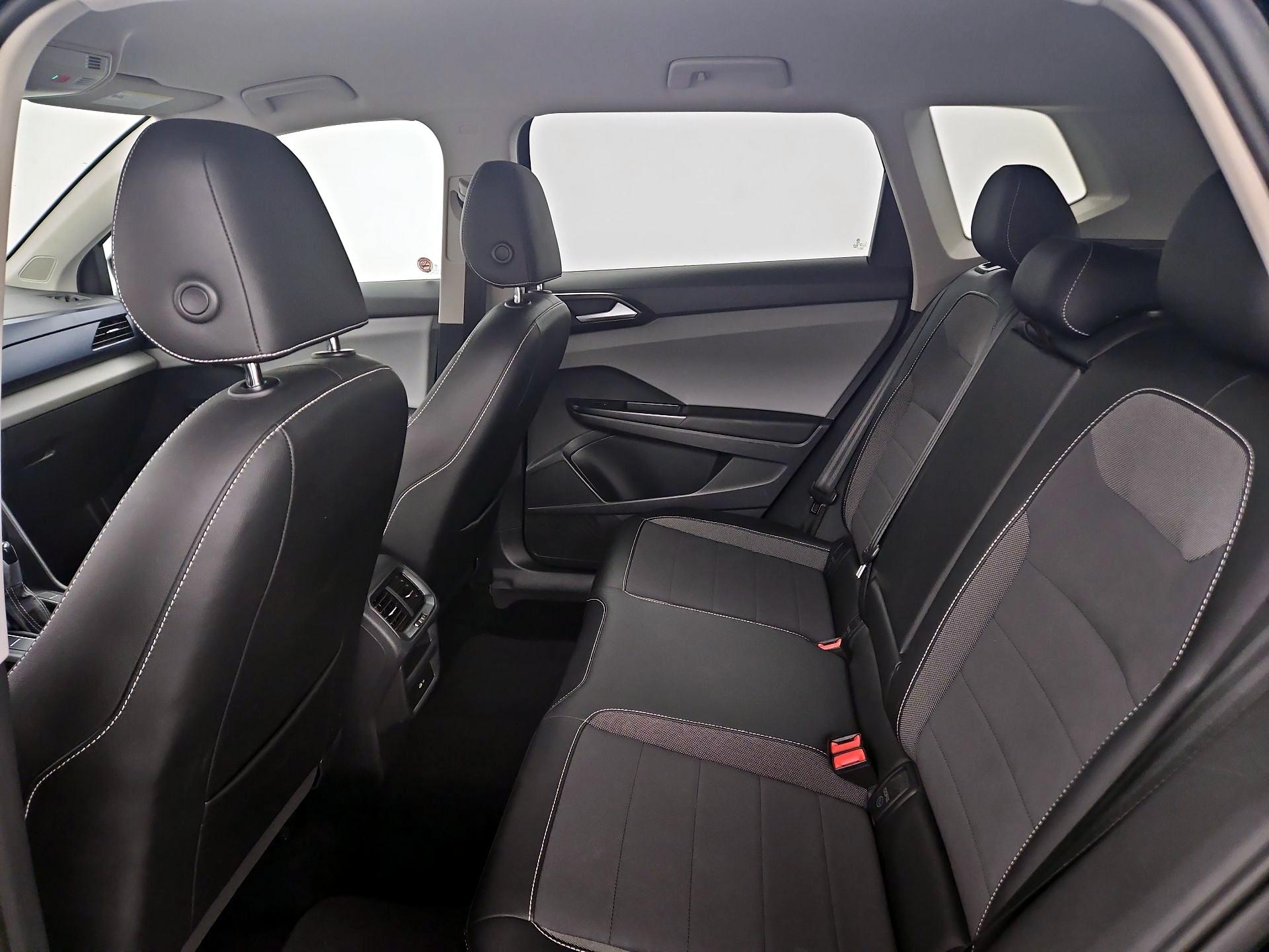 Thumbnail: 2022 Volkswagen Taos - 19