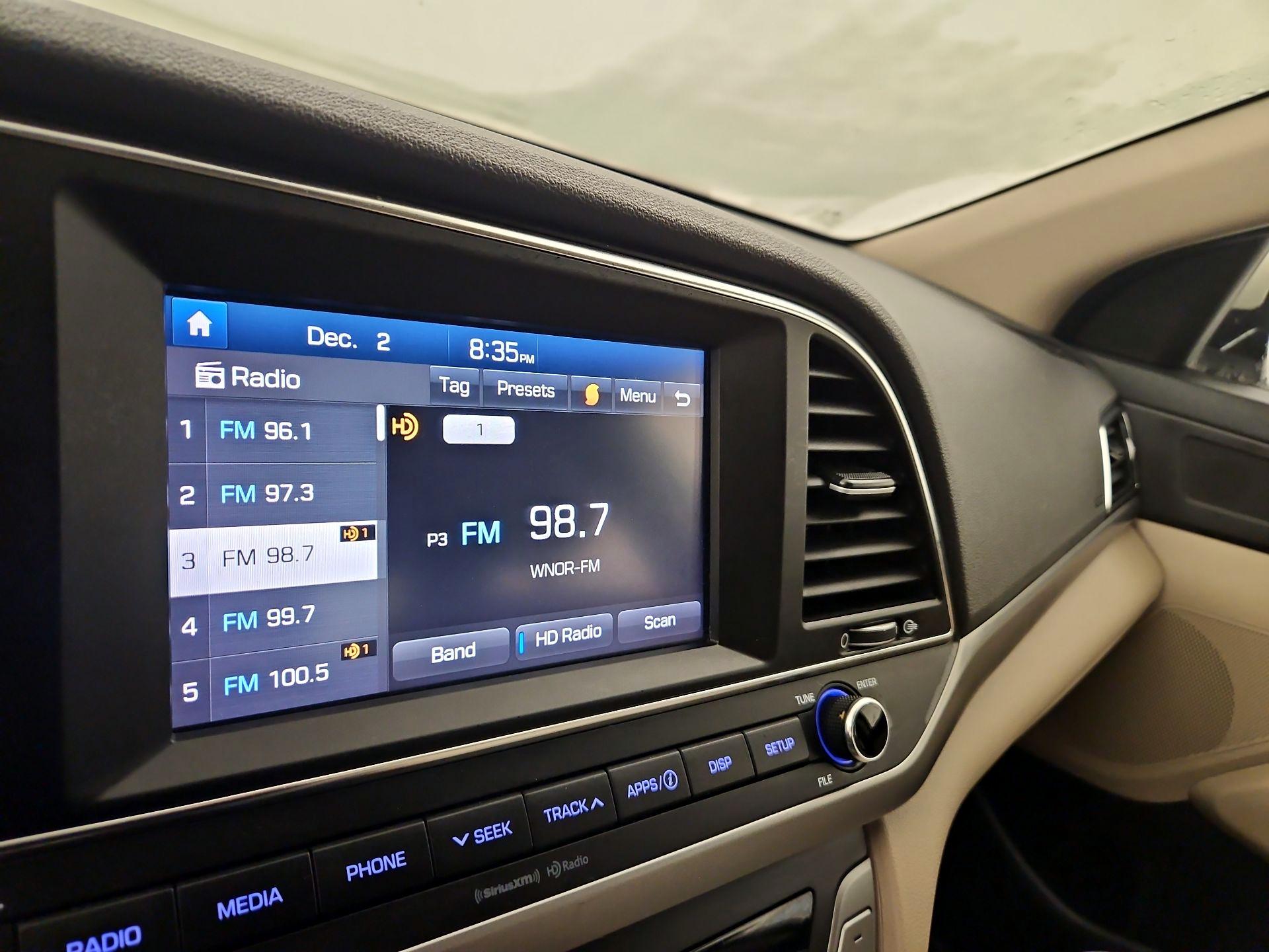 Thumbnail: 2017 Hyundai Elantra - 15