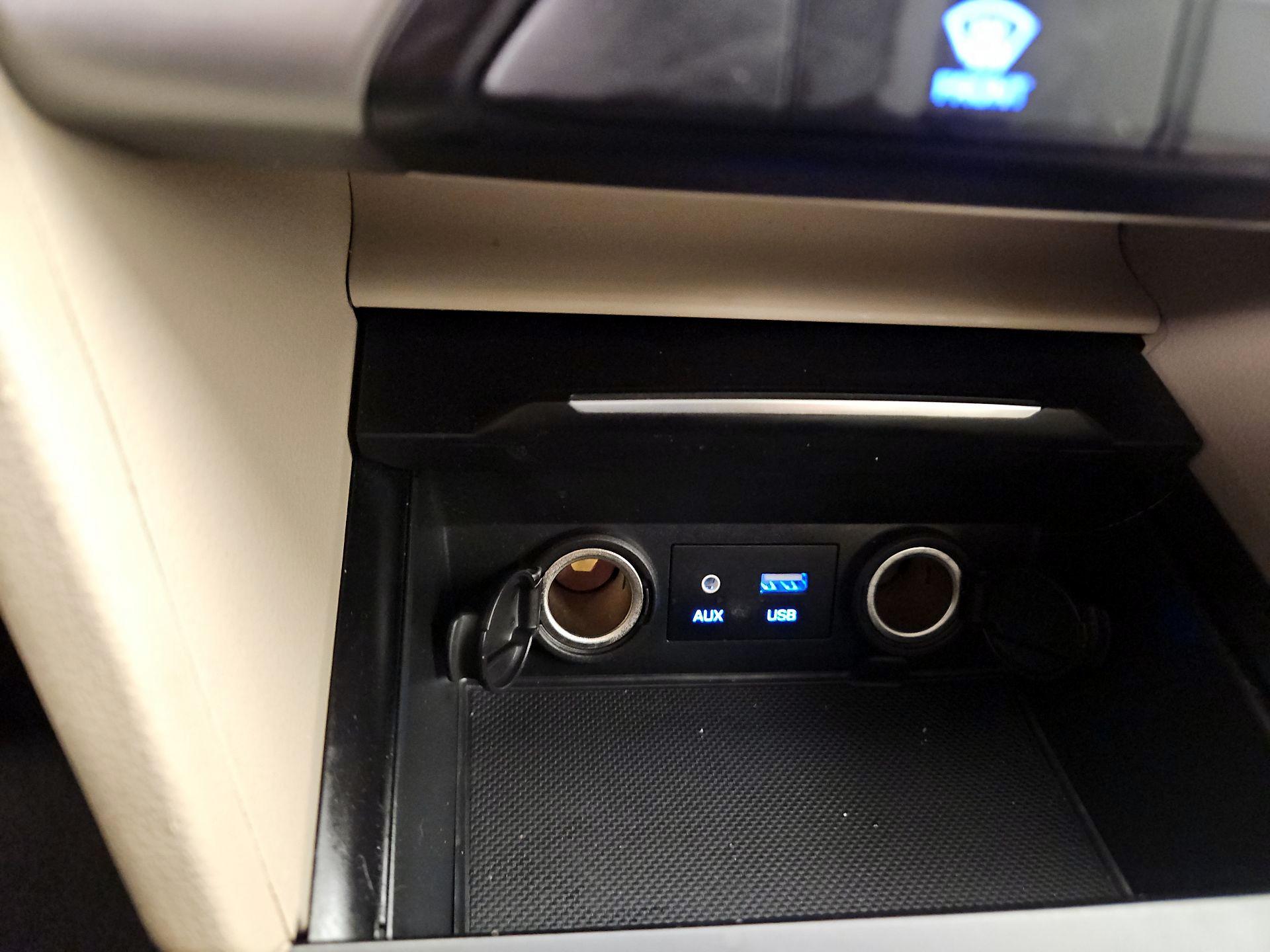 Thumbnail: 2017 Hyundai Elantra - 18