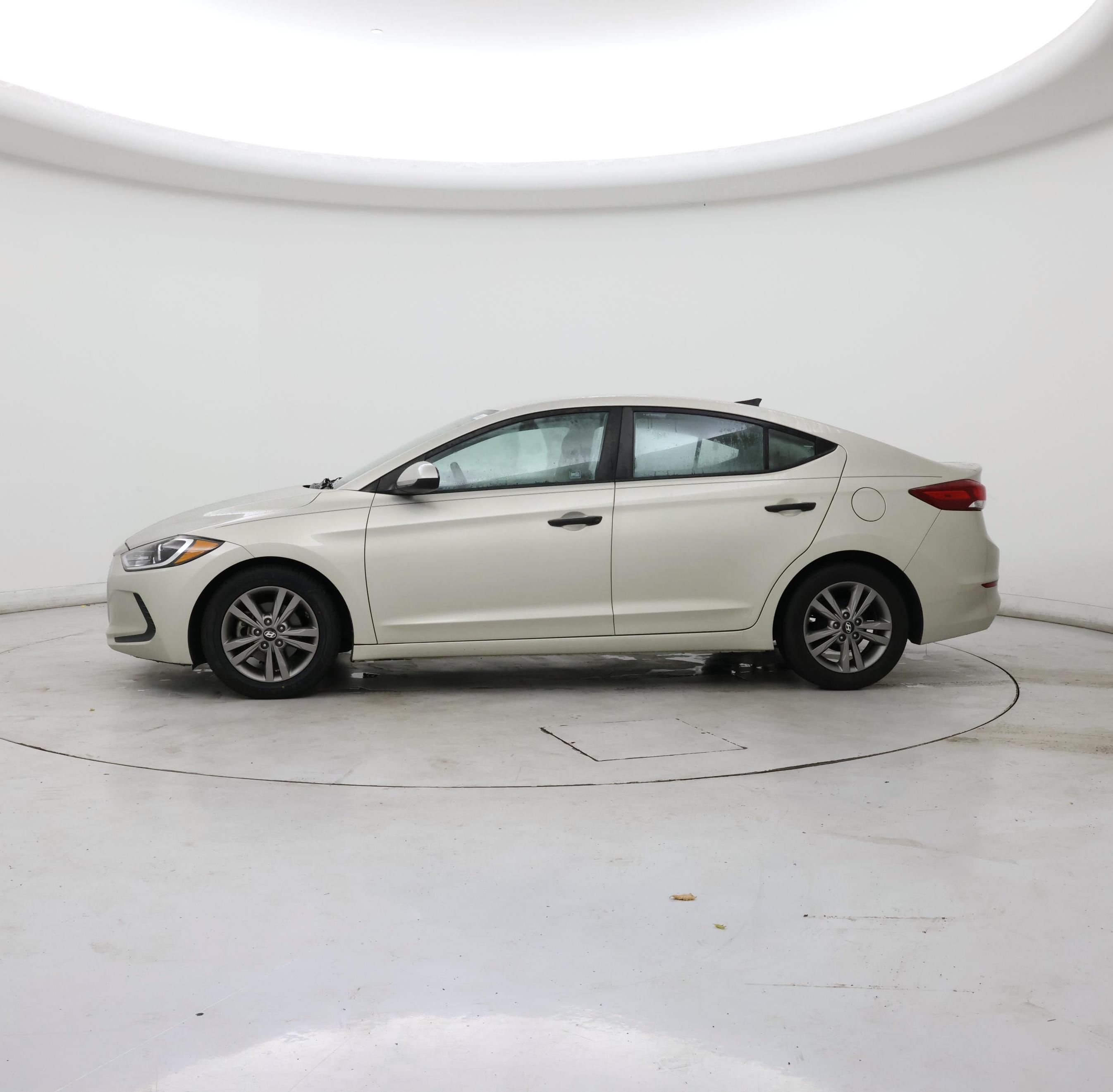 Thumbnail: 2017 Hyundai Elantra - 3