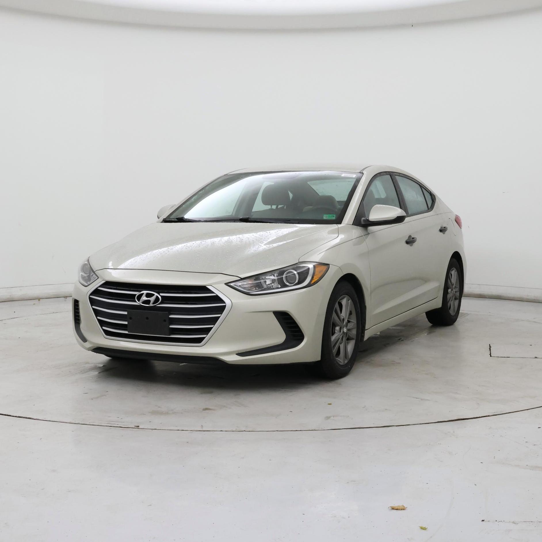 Thumbnail: 2017 Hyundai Elantra - 4