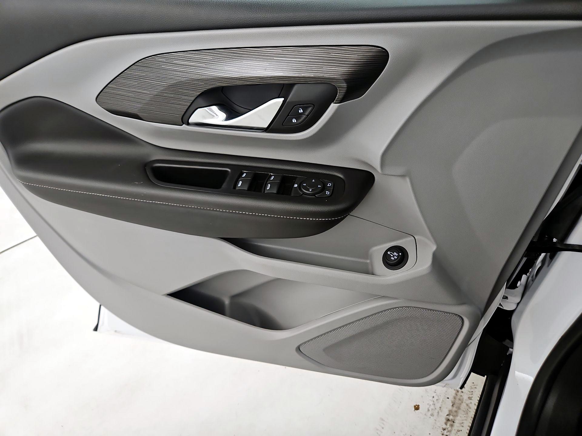 Thumbnail: 2024 GMC Terrain - 12