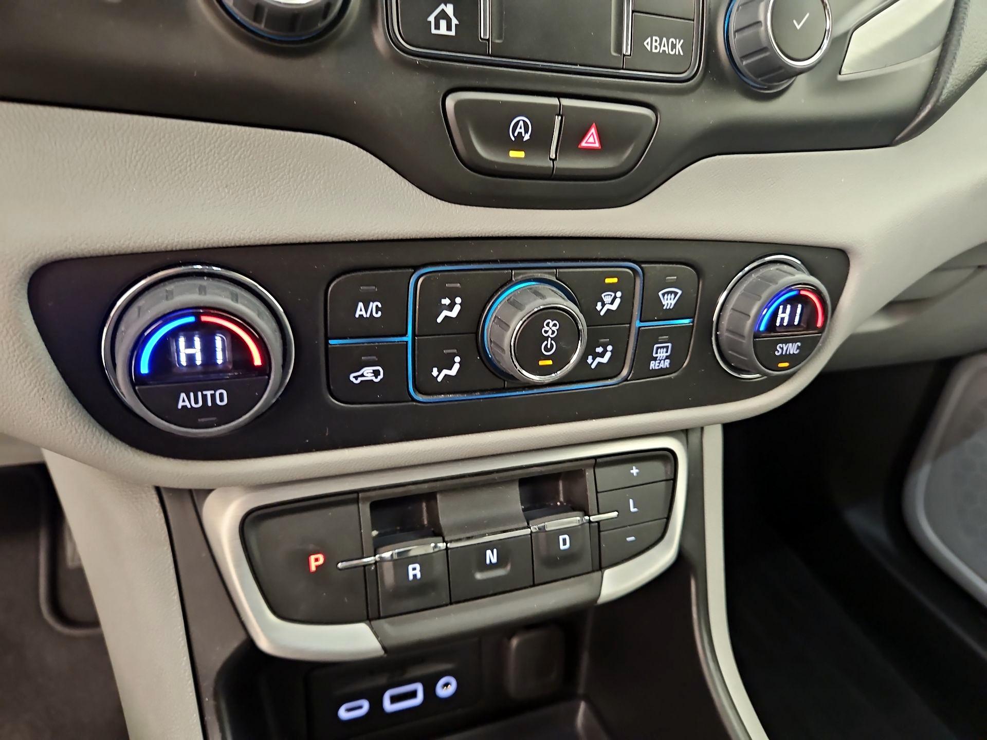 Thumbnail: 2024 GMC Terrain - 17