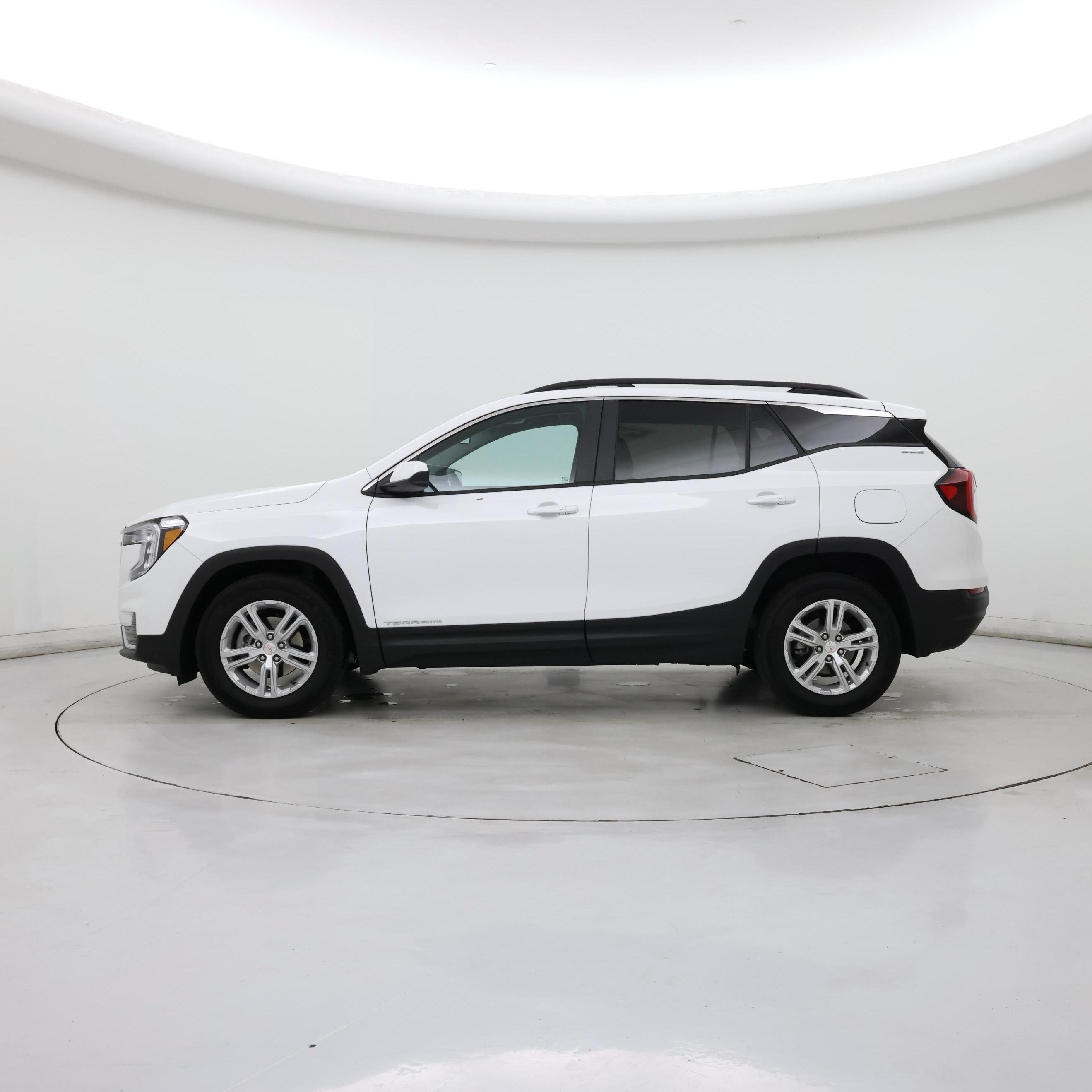 Thumbnail: 2024 GMC Terrain - 3