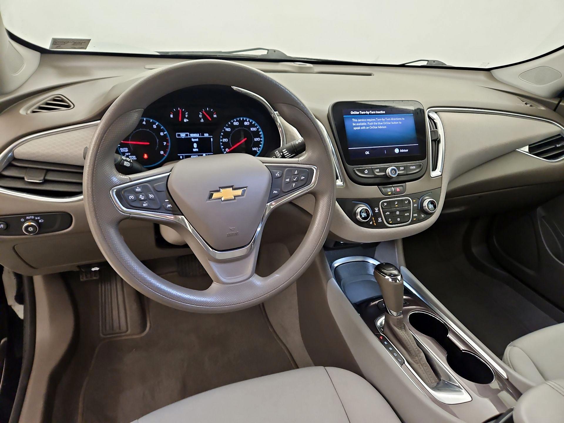 Thumbnail: 2020 Chevrolet Malibu - 9