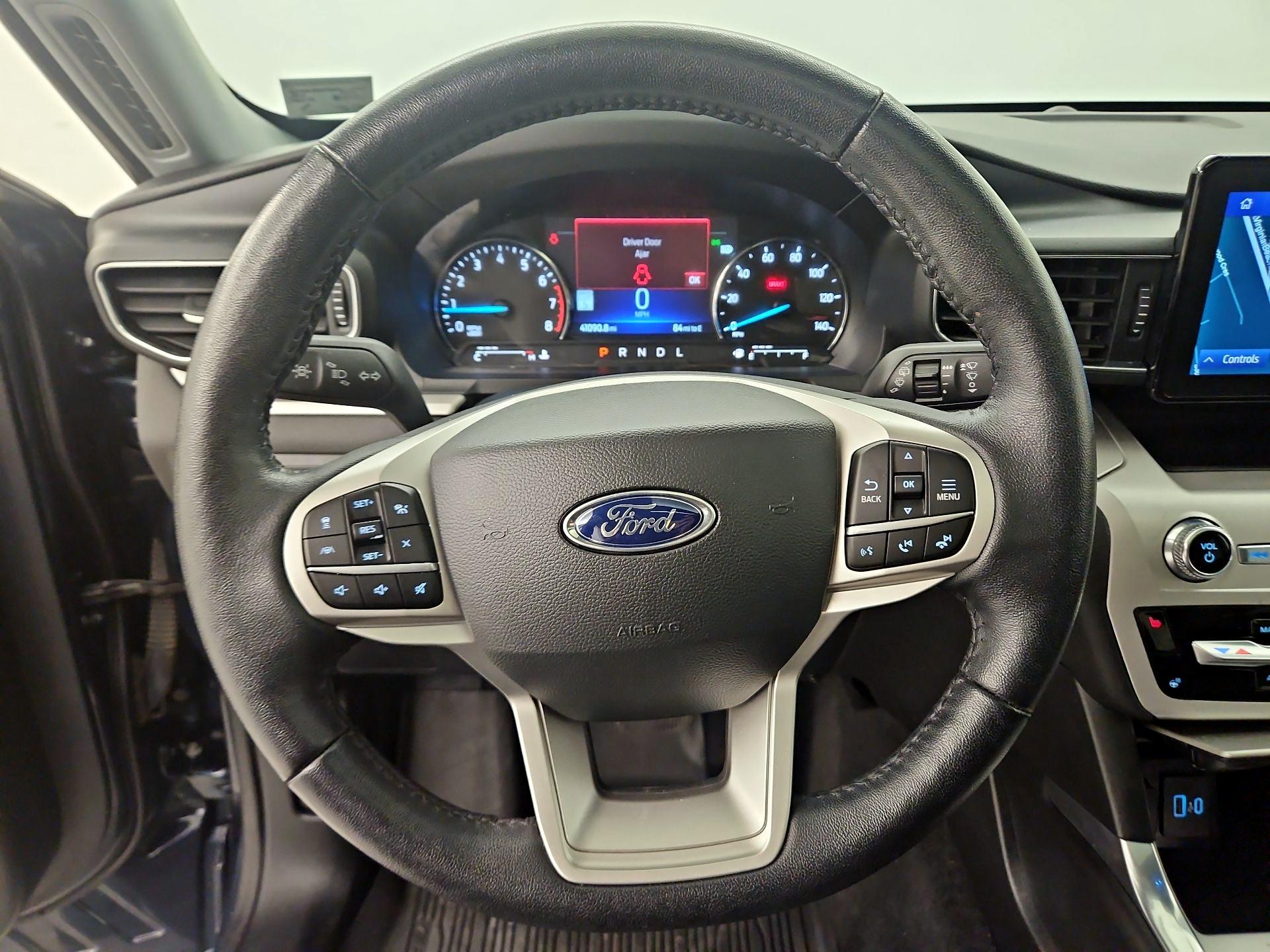 Thumbnail: 2022 Ford Explorer - 10