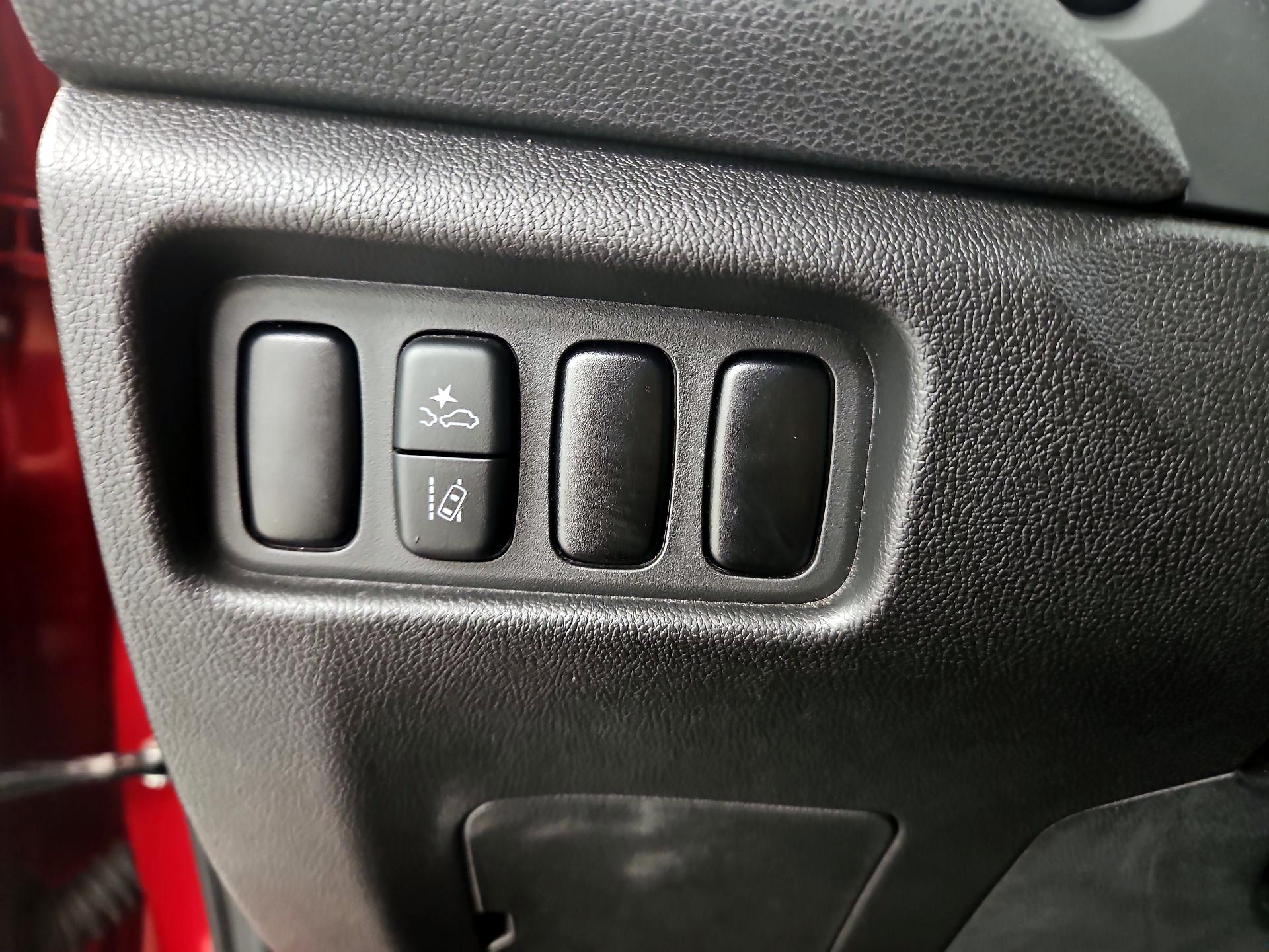 Thumbnail: 2022 Mitsubishi Outlander Sport - 13