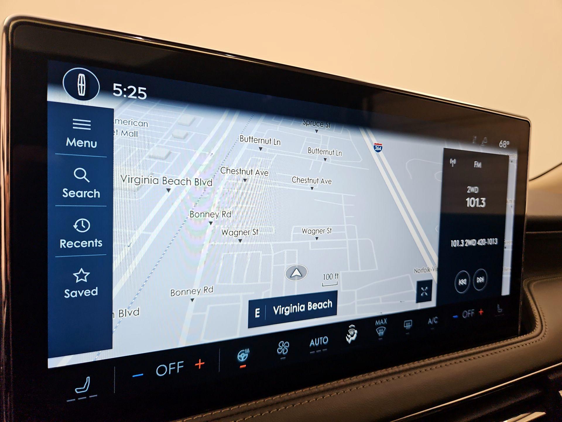 Thumbnail: 2023 Lincoln Corsair - 14