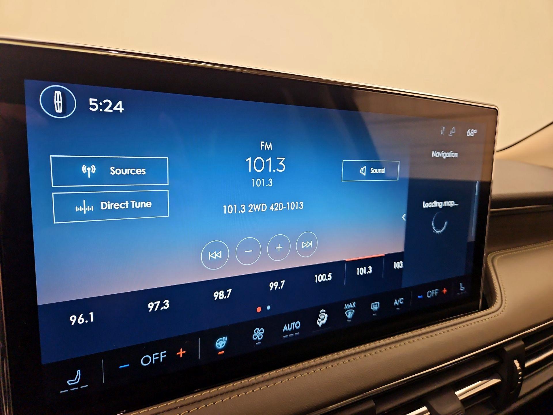 Thumbnail: 2023 Lincoln Corsair - 16