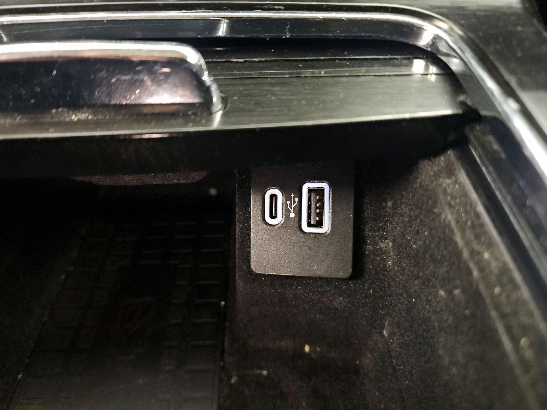 Thumbnail: 2021 Lincoln Nautilus - 19