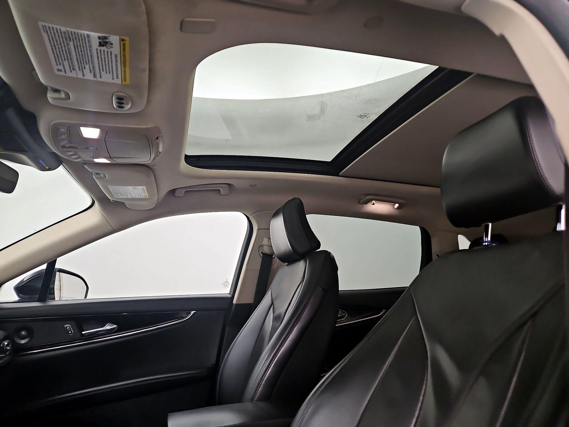 Thumbnail: 2021 Lincoln Nautilus - 20