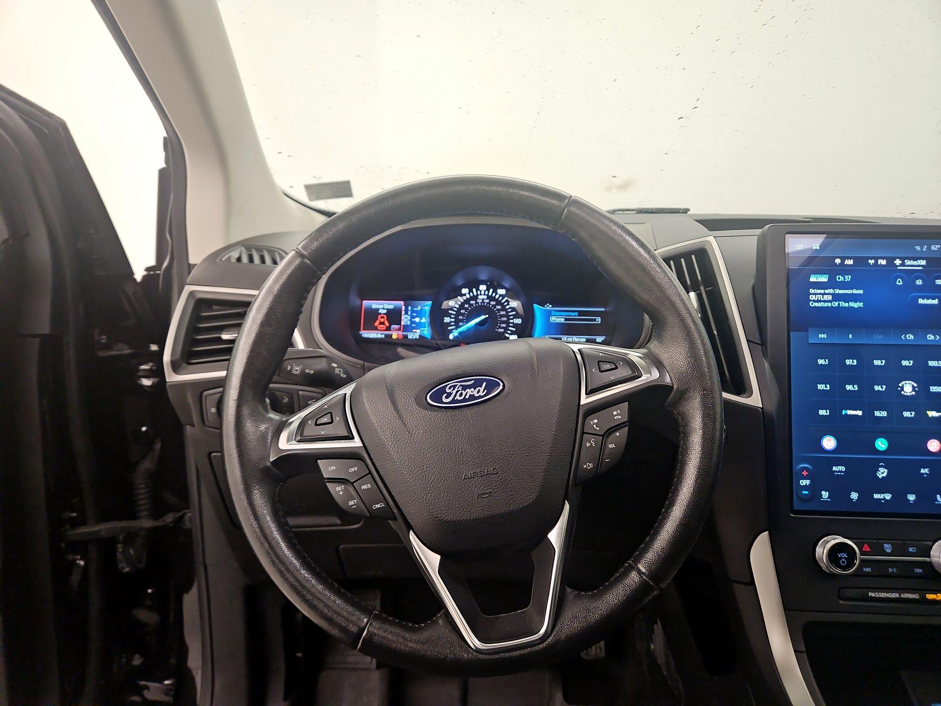 Thumbnail: 2022 Ford Edge - 10