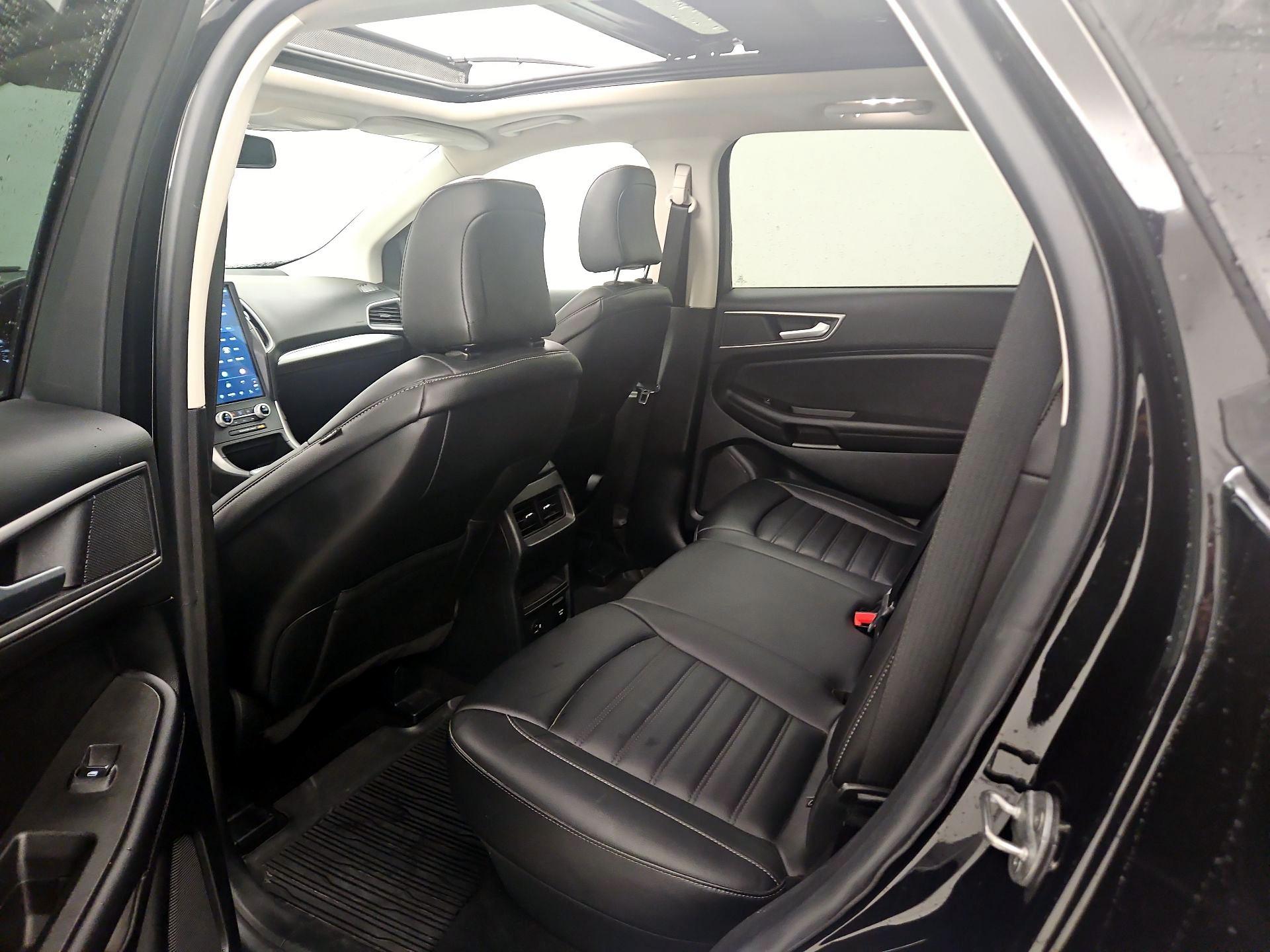 Thumbnail: 2022 Ford Edge - 20