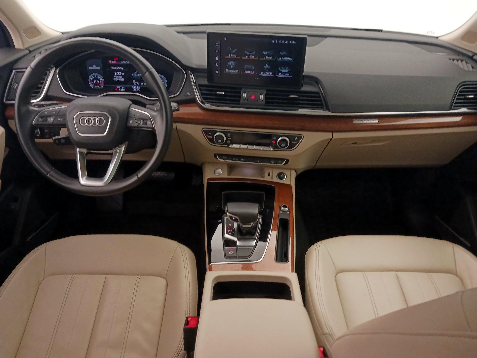 Thumbnail: 2022 Audi Q5 - 9