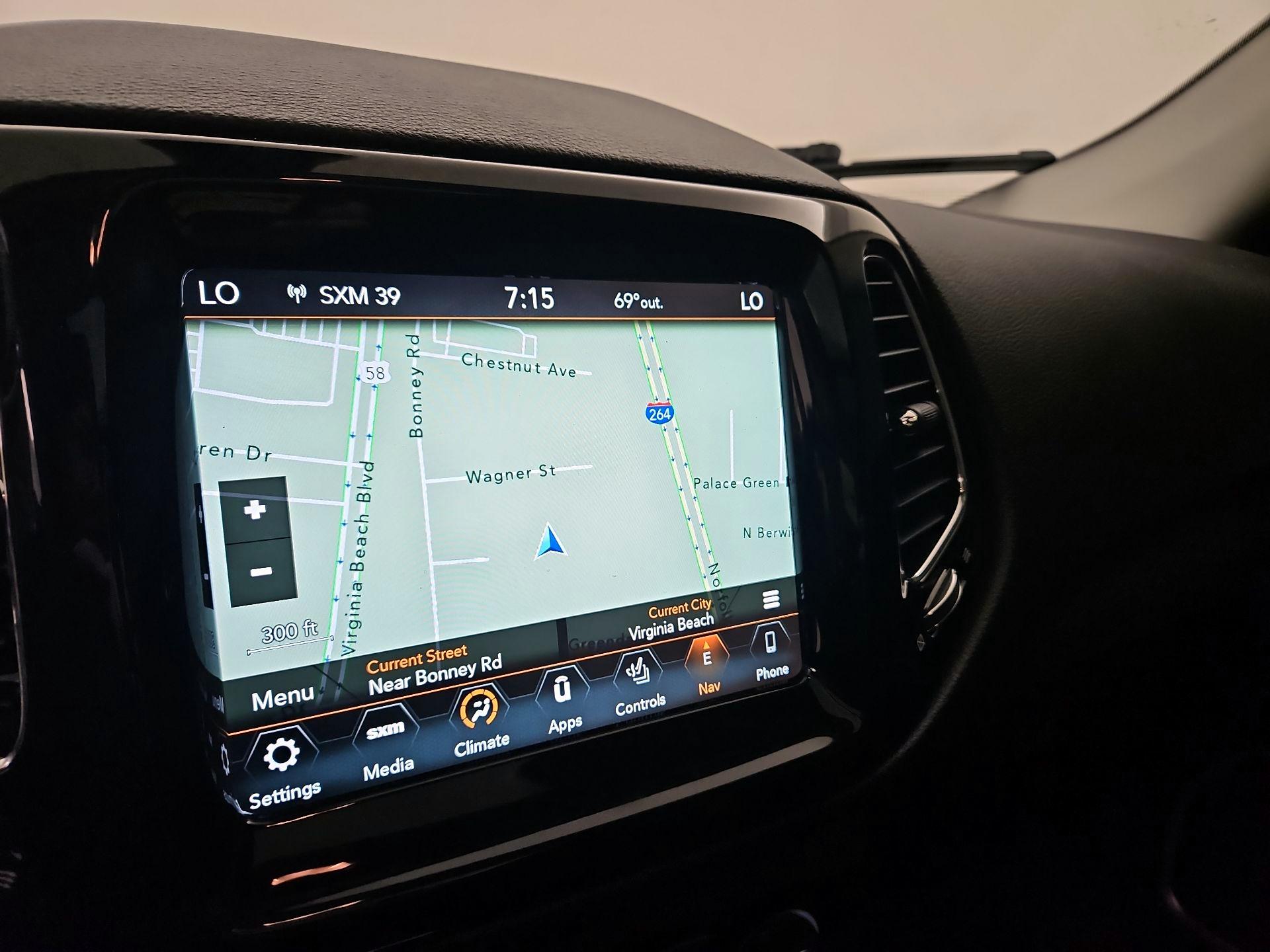 Thumbnail: 2019 Jeep Compass - 14