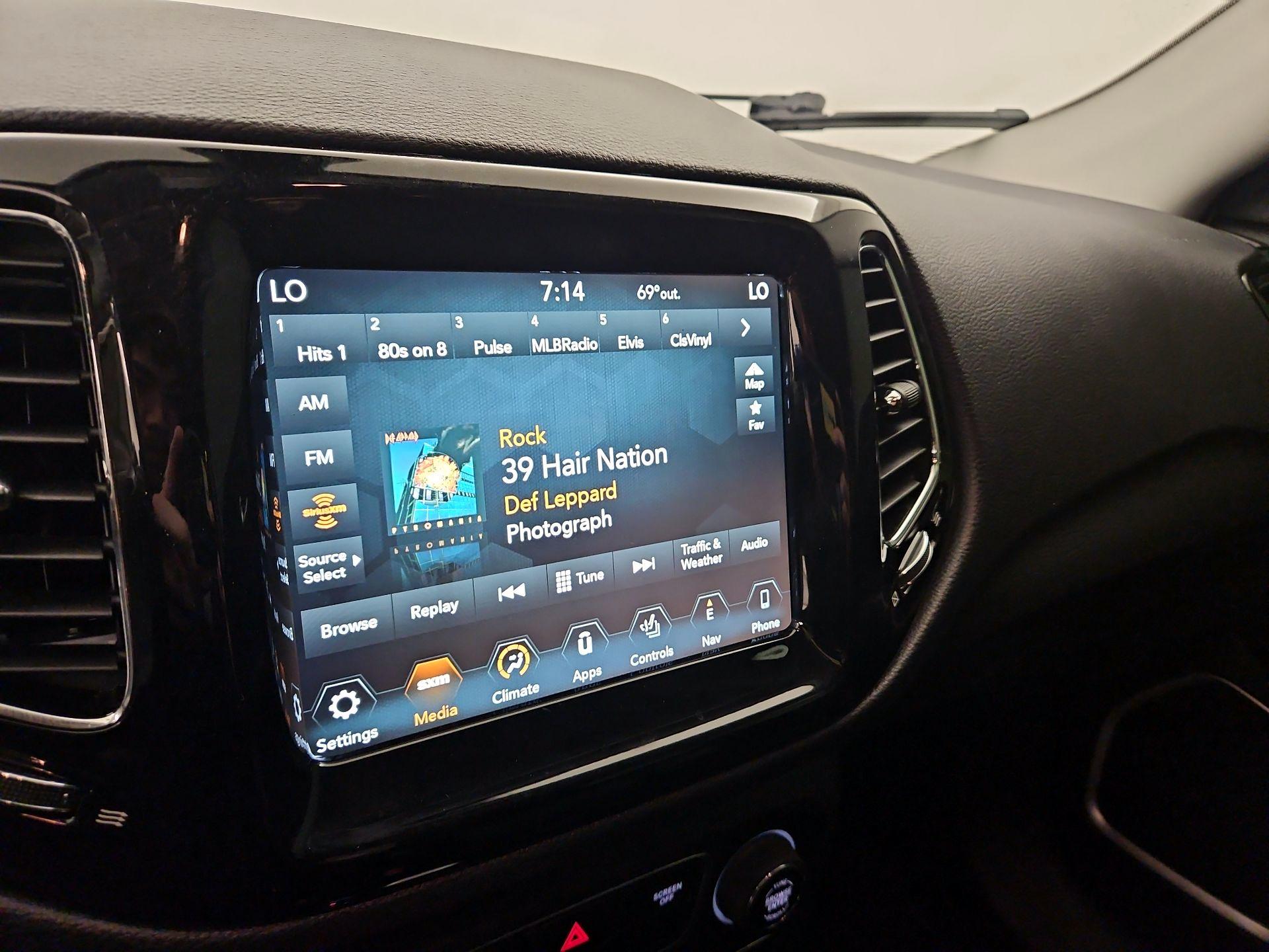 Thumbnail: 2019 Jeep Compass - 16