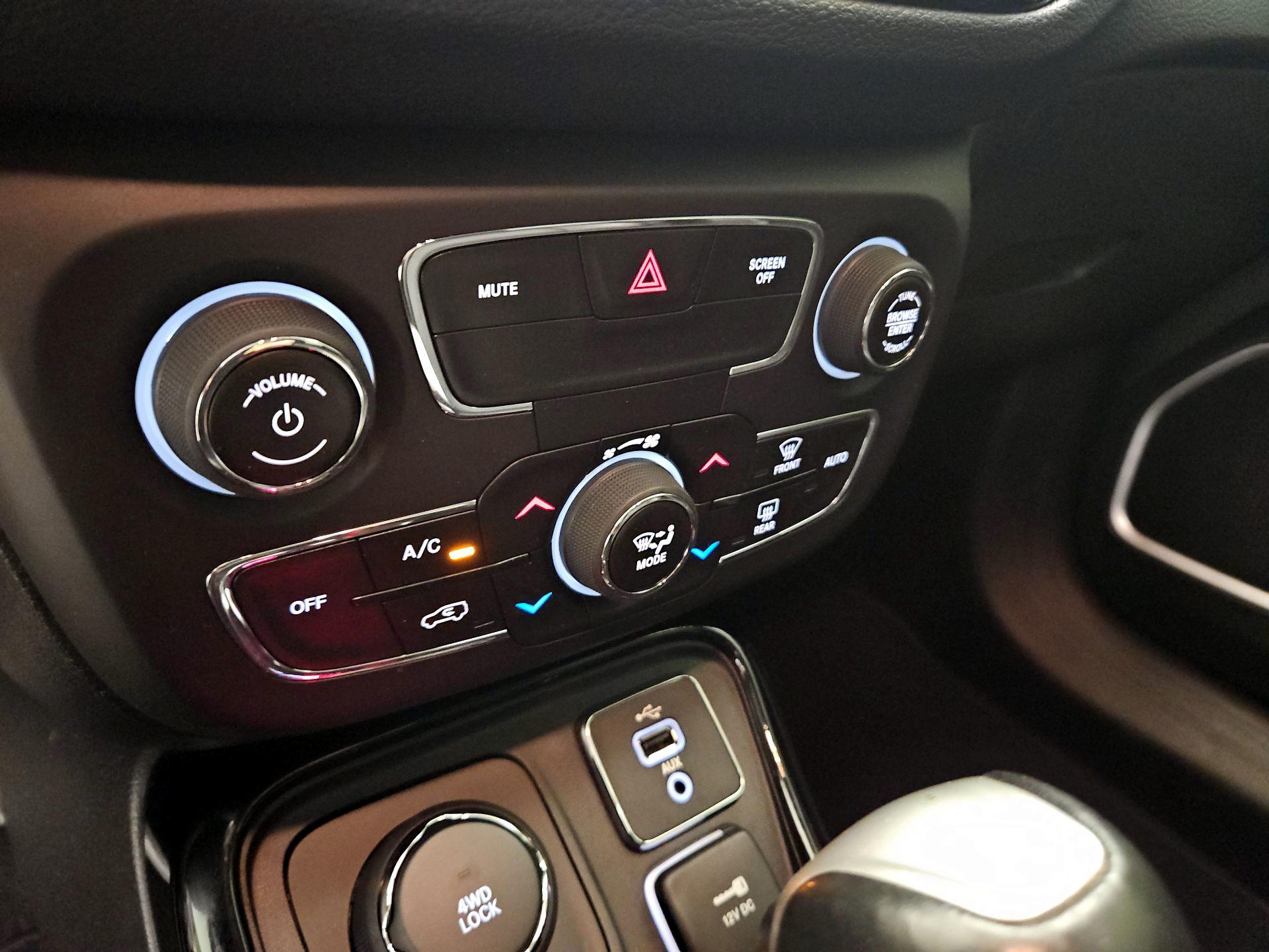 Thumbnail: 2019 Jeep Compass - 17