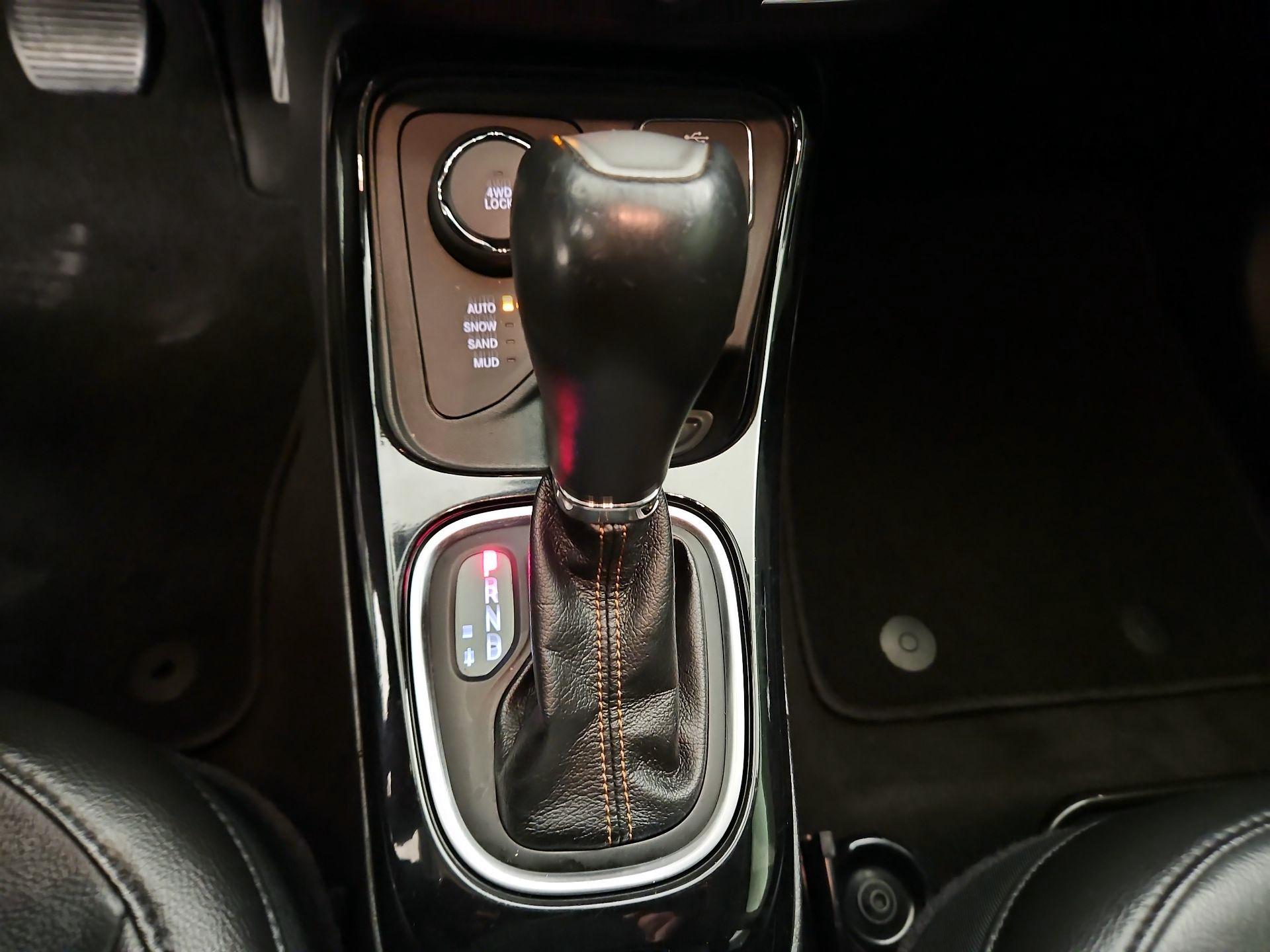 Thumbnail: 2019 Jeep Compass - 18