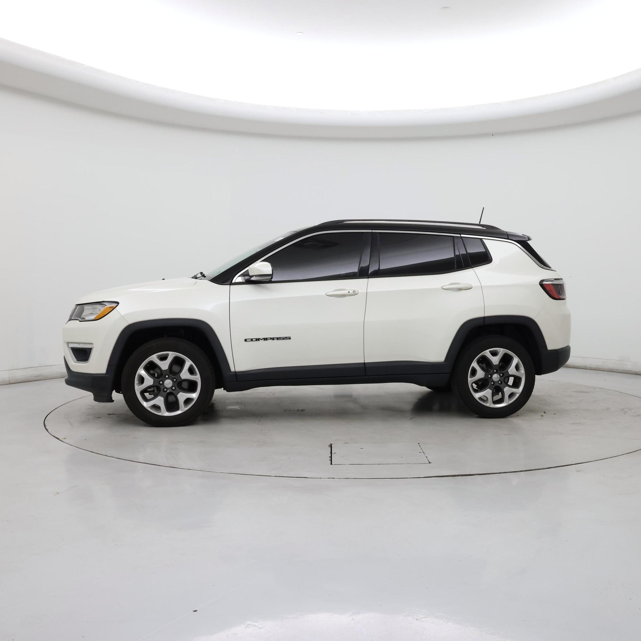 Thumbnail: 2019 Jeep Compass - 3