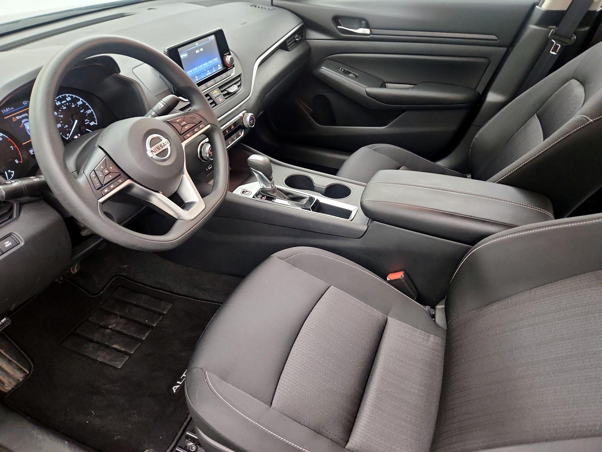 Thumbnail: 2022 Nissan Altima - 11