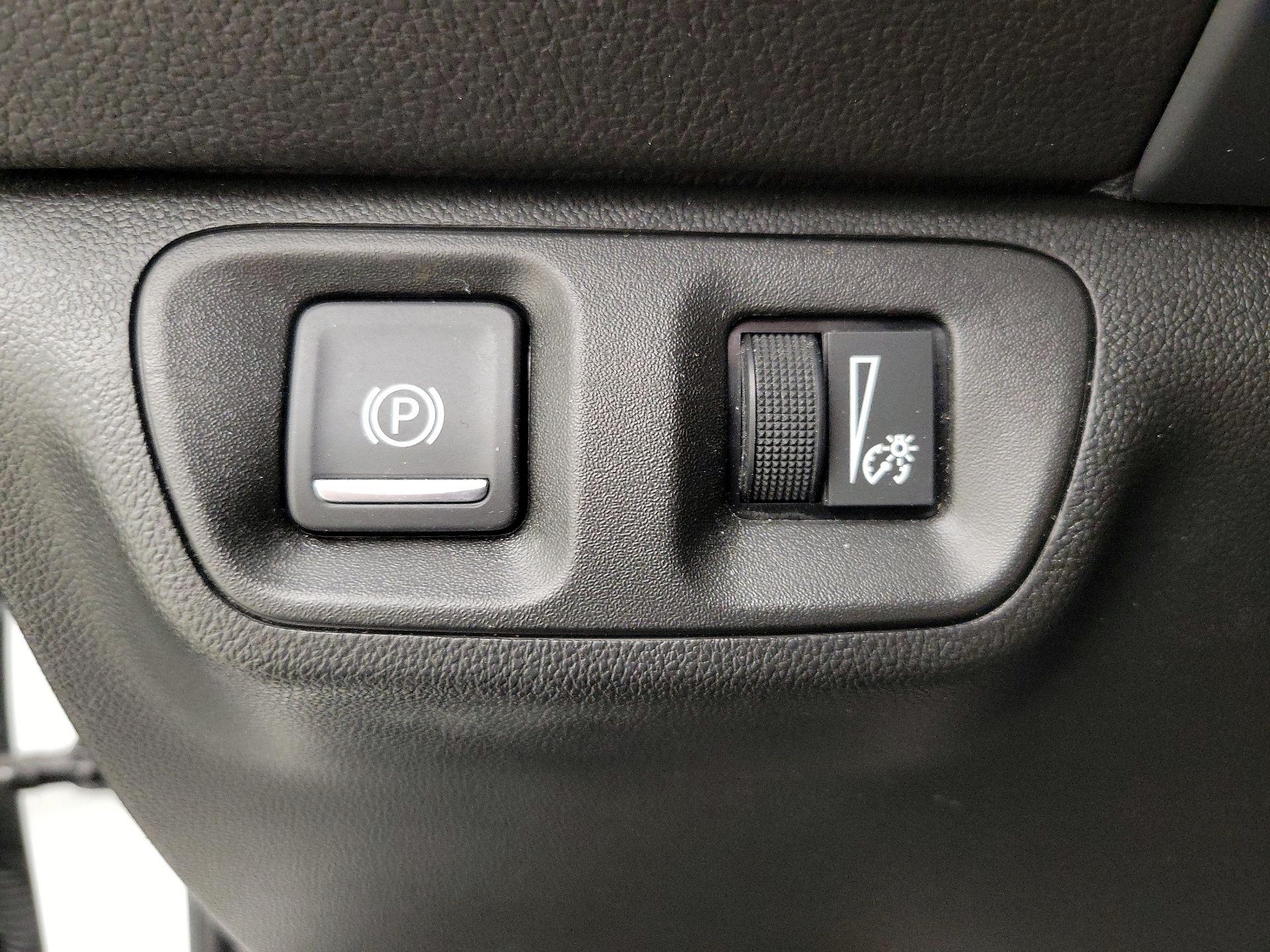 Thumbnail: 2023 GMC Acadia - 13