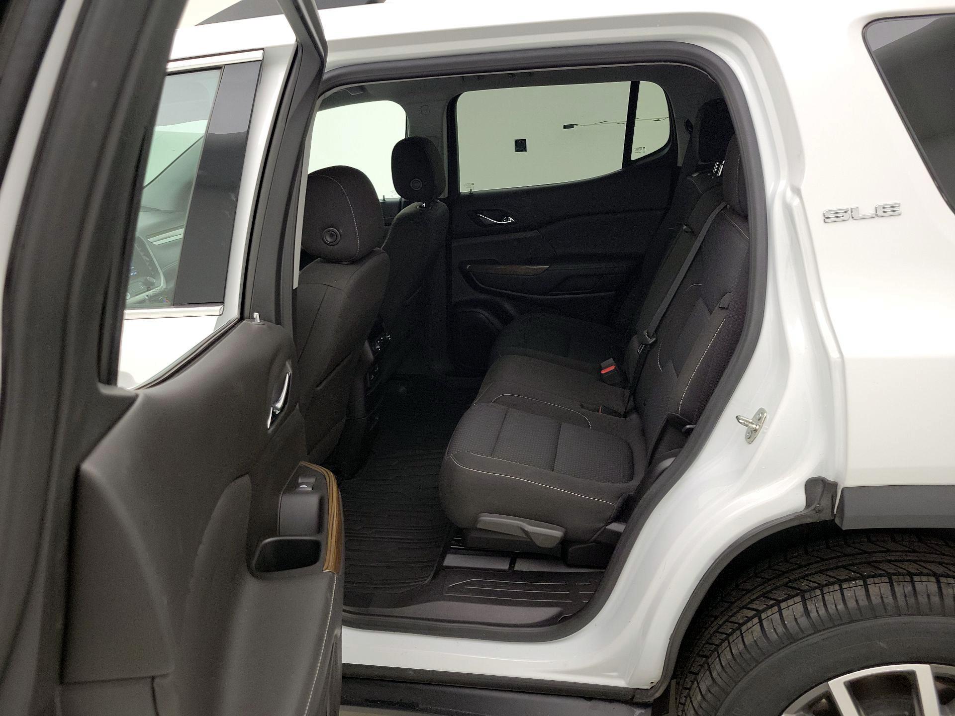 Thumbnail: 2023 GMC Acadia - 19