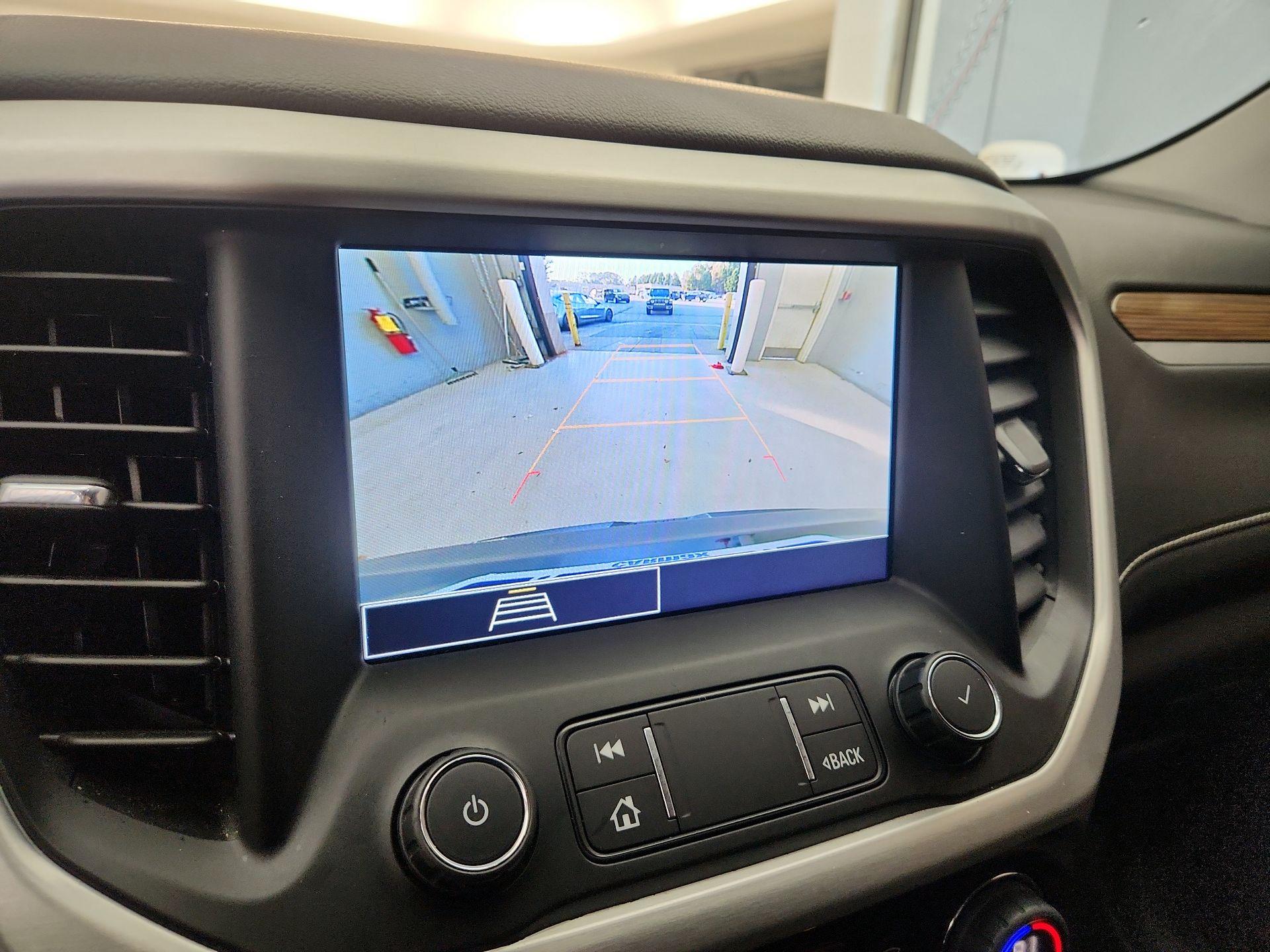 Thumbnail: 2022 GMC Acadia - 14