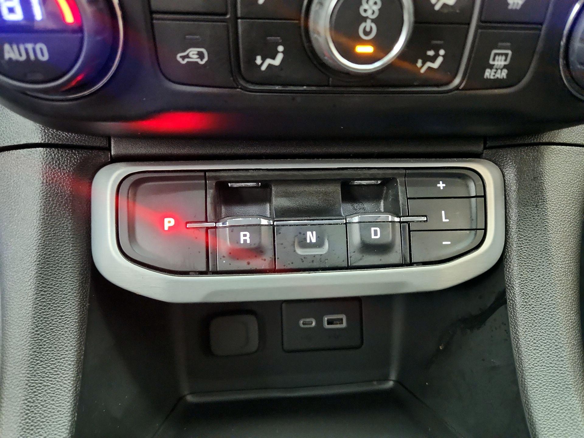 Thumbnail: 2022 GMC Acadia - 17