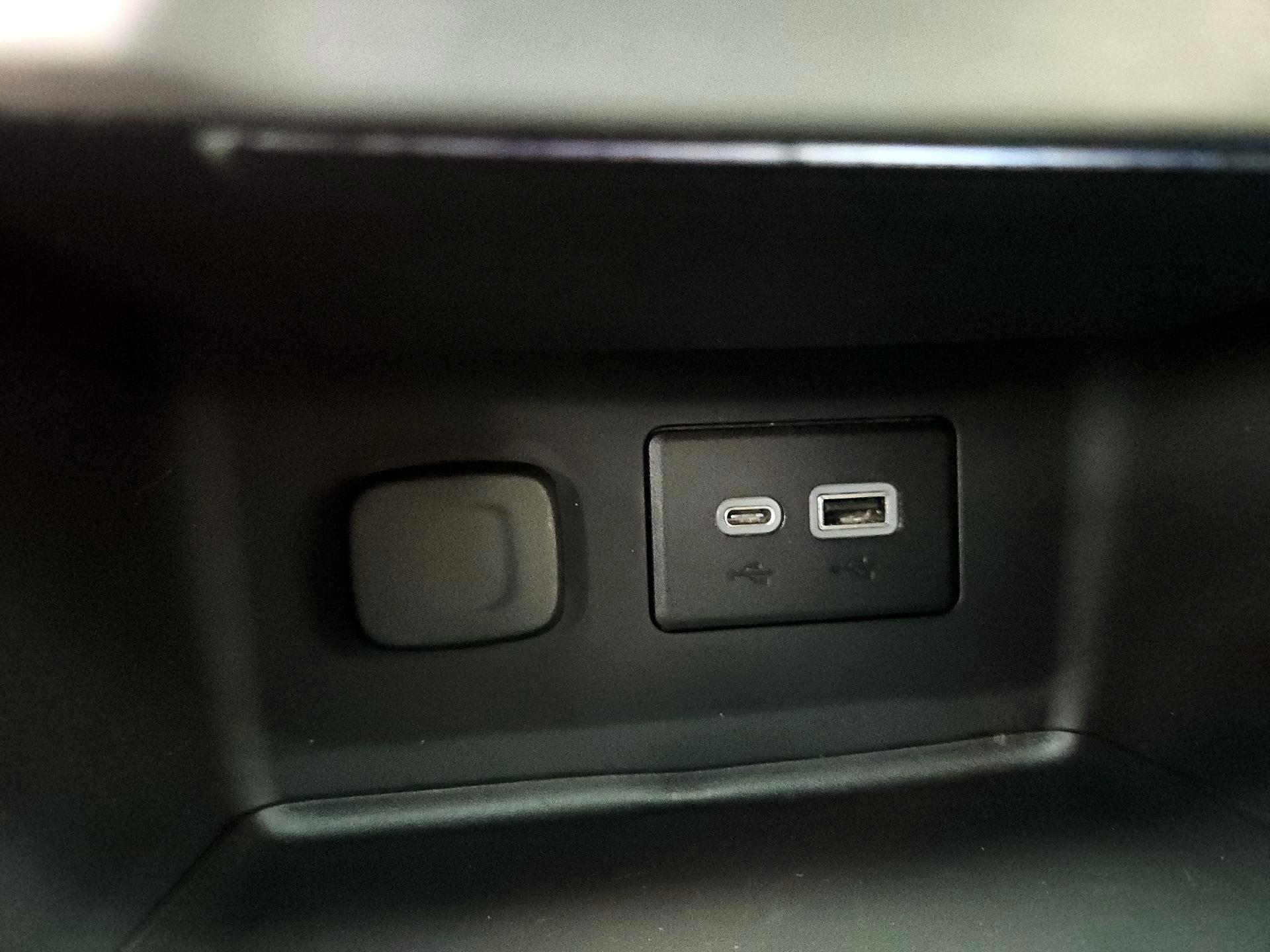 Thumbnail: 2022 GMC Acadia - 18