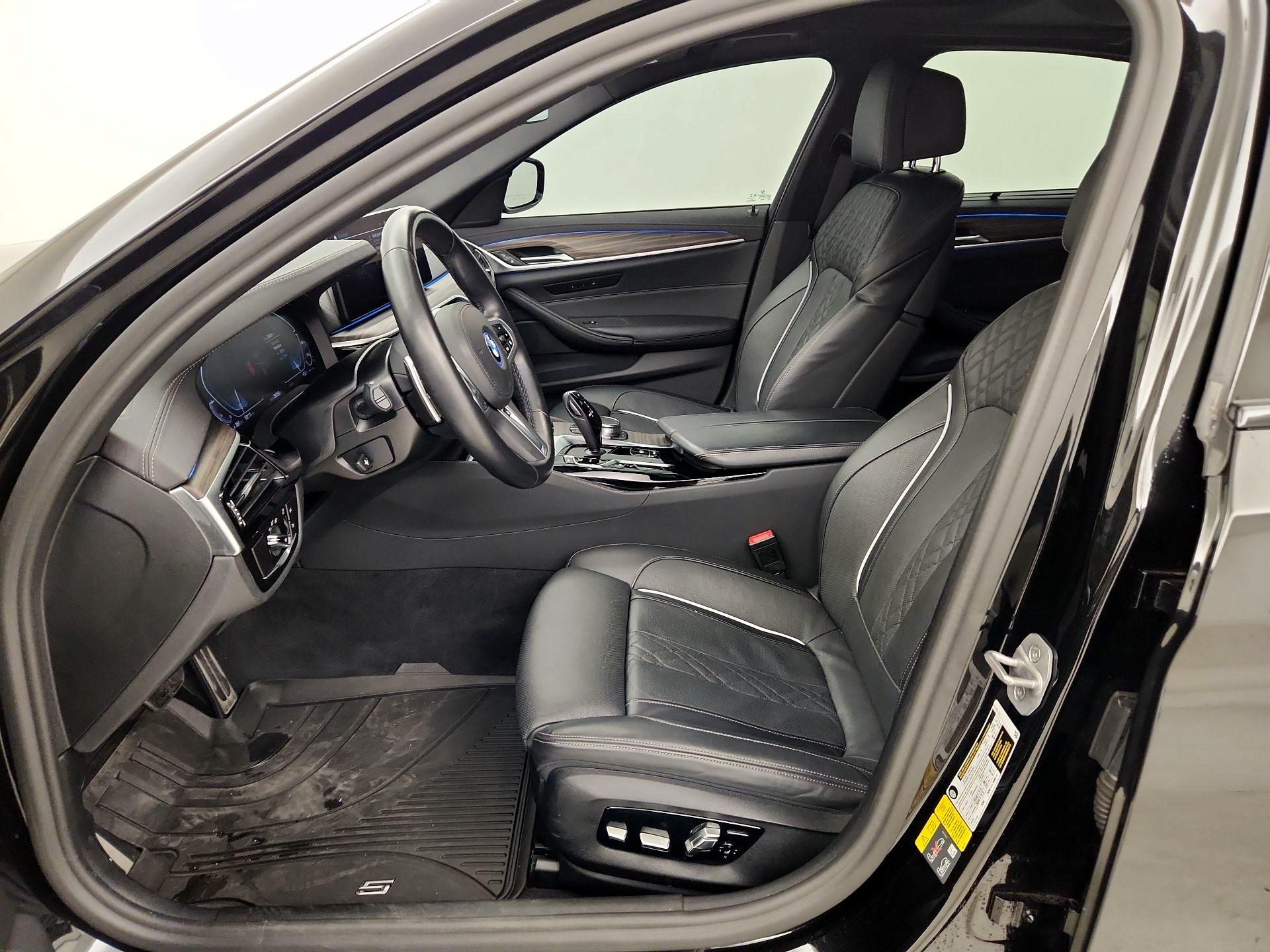 Thumbnail: 2023 BMW 5 Series - 11