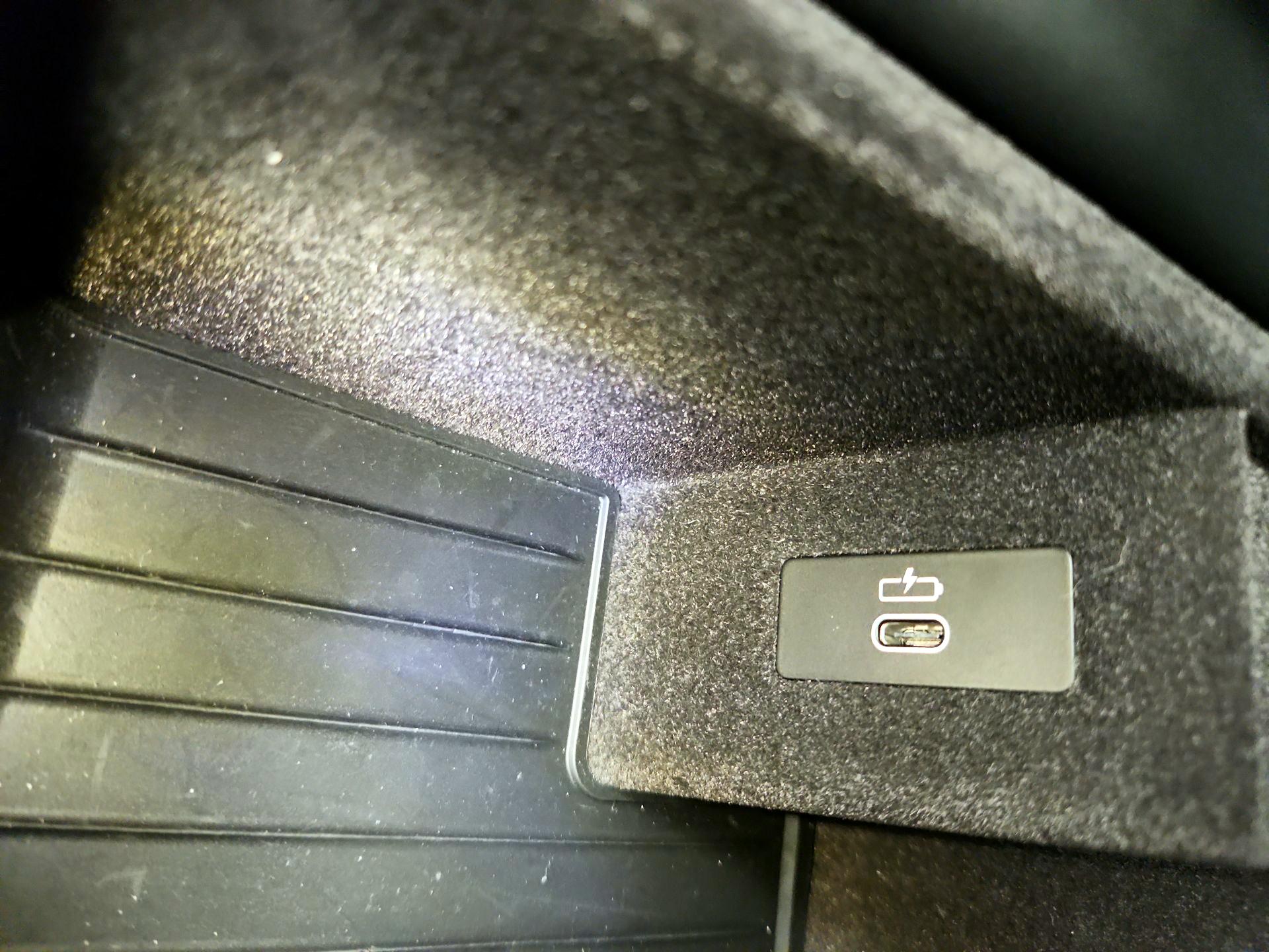 Thumbnail: 2023 BMW 5 Series - 19