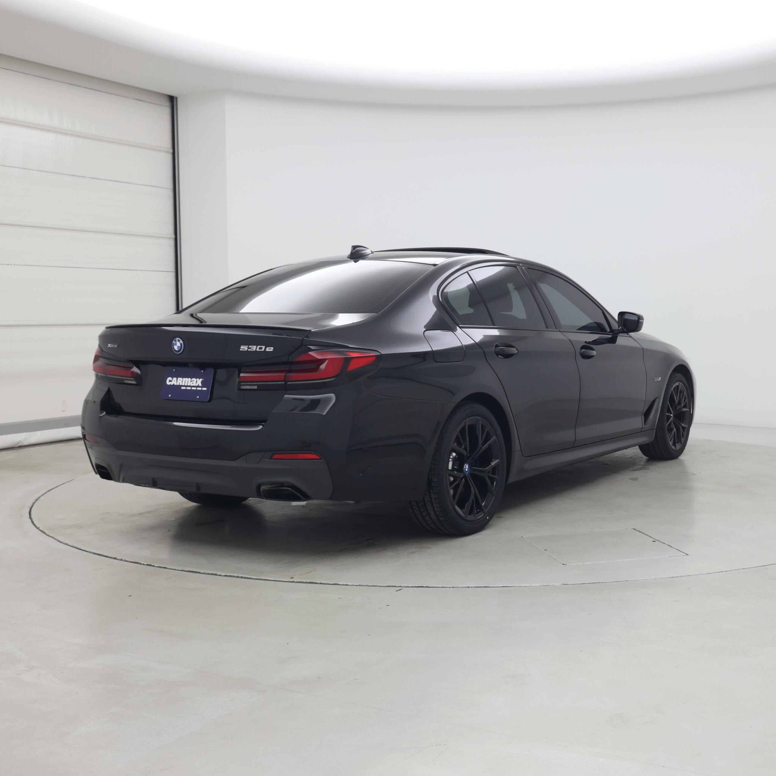 Thumbnail: 2023 BMW 5 Series - 8