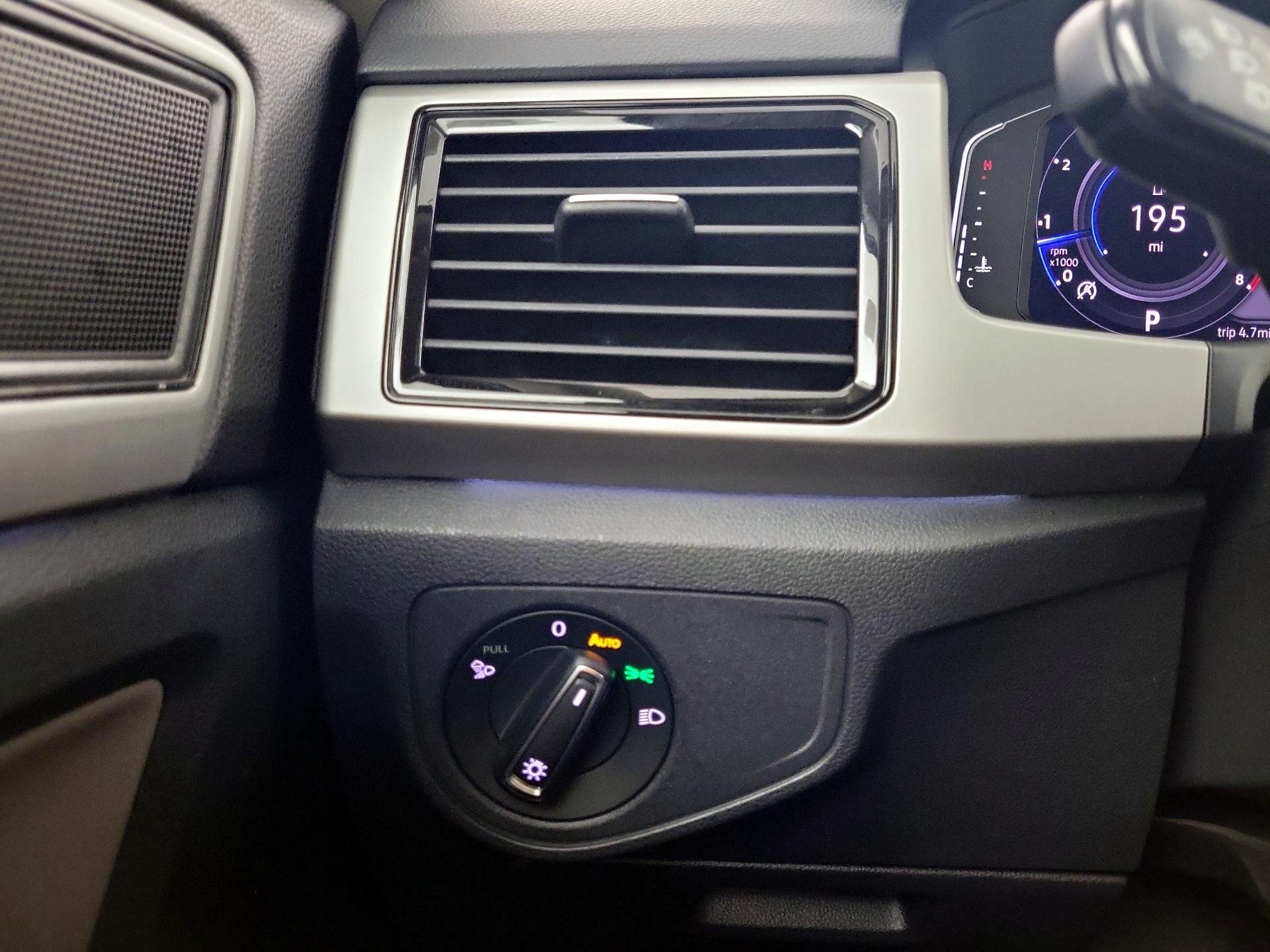 Thumbnail: 2022 Volkswagen Atlas - 11