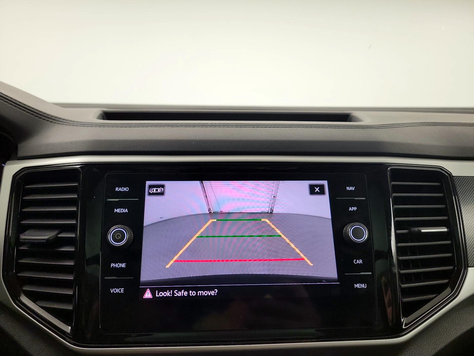 Thumbnail: 2022 Volkswagen Atlas - 12