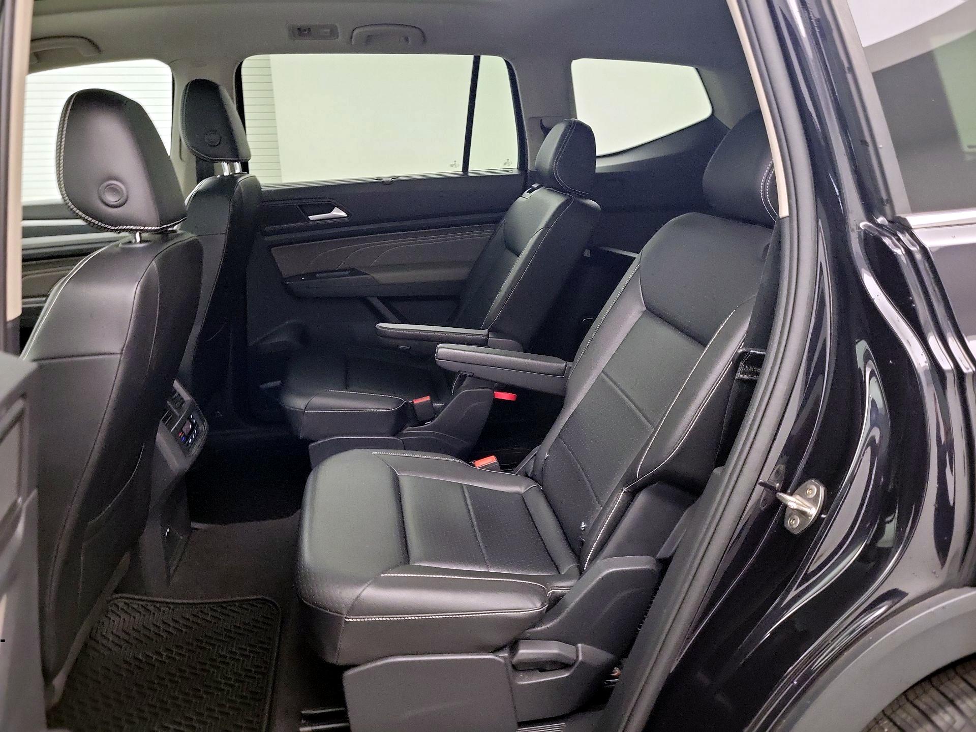 Thumbnail: 2022 Volkswagen Atlas - 18