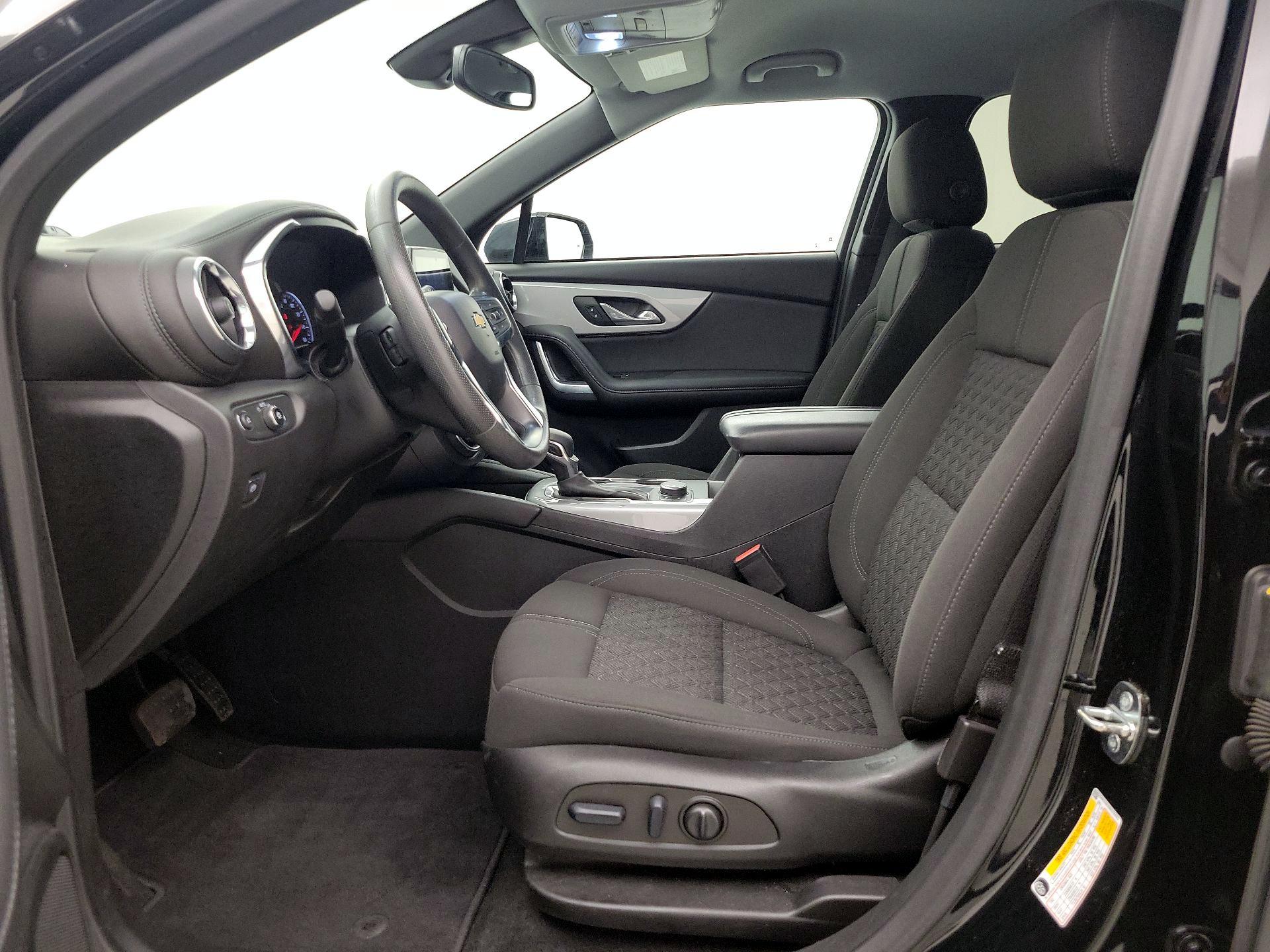 Thumbnail: 2022 Chevrolet Blazer - 11