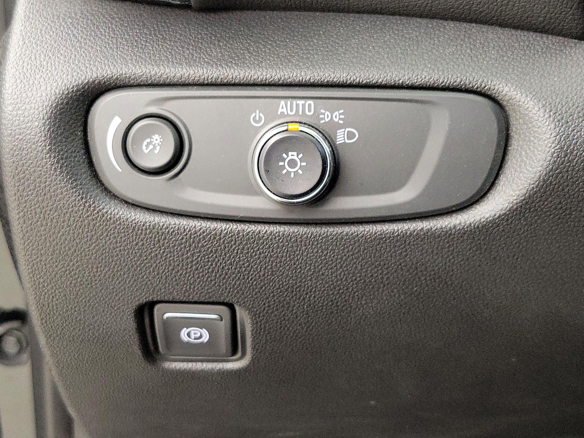 Thumbnail: 2022 Chevrolet Blazer - 13