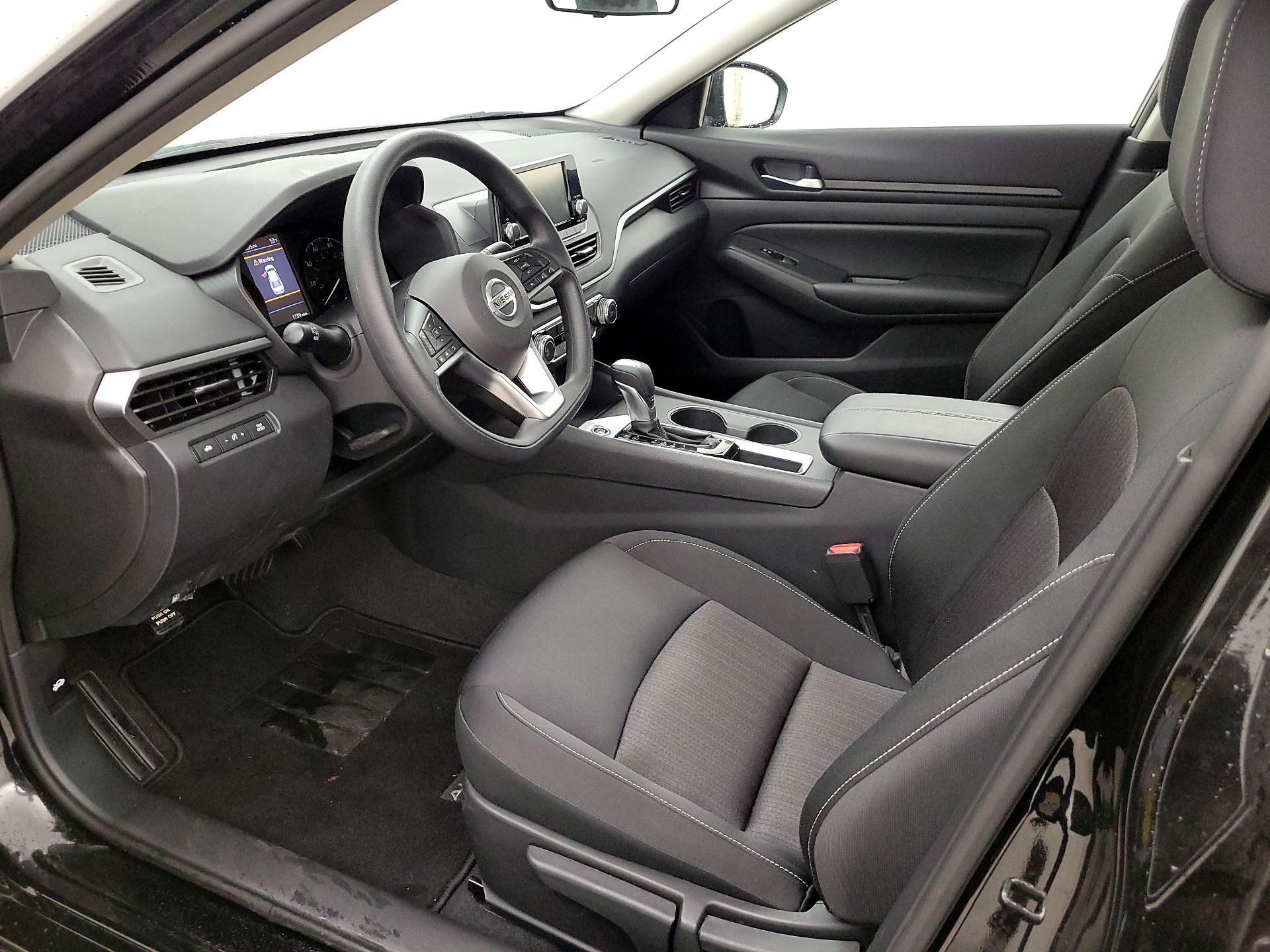 Thumbnail: 2022 Nissan Altima - 11