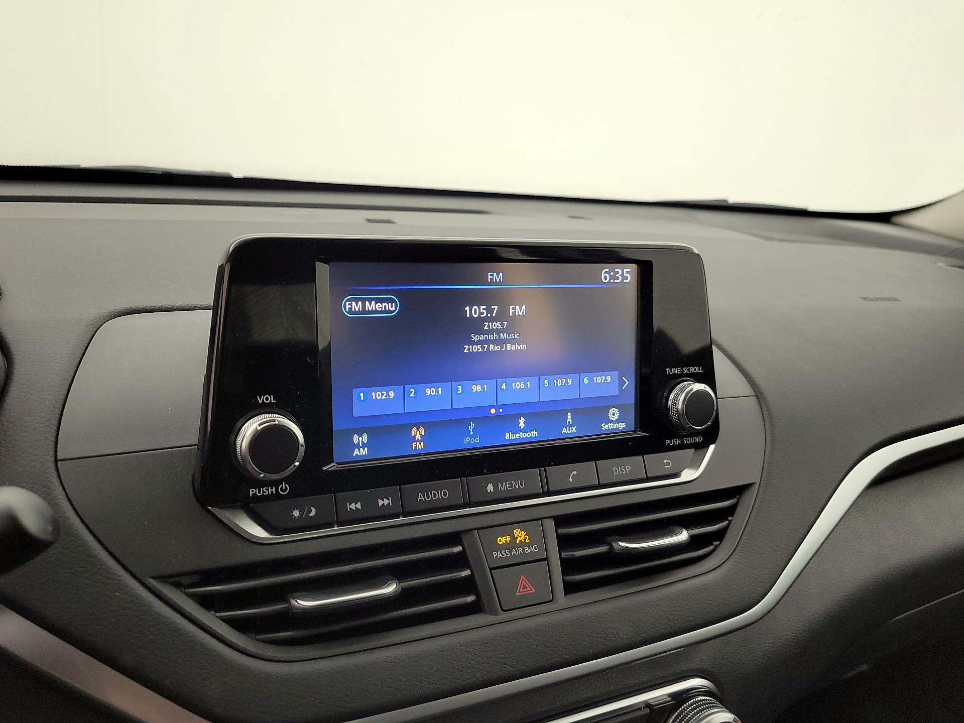 Thumbnail: 2022 Nissan Altima - 15