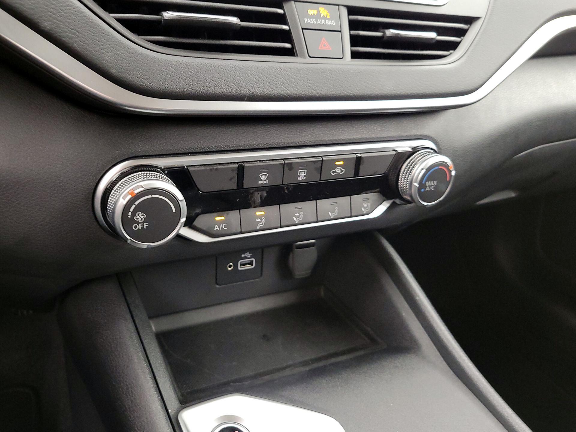 Thumbnail: 2022 Nissan Altima - 16