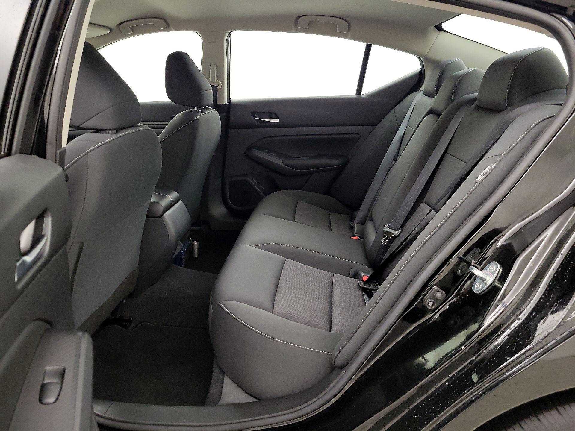 Thumbnail: 2022 Nissan Altima - 19