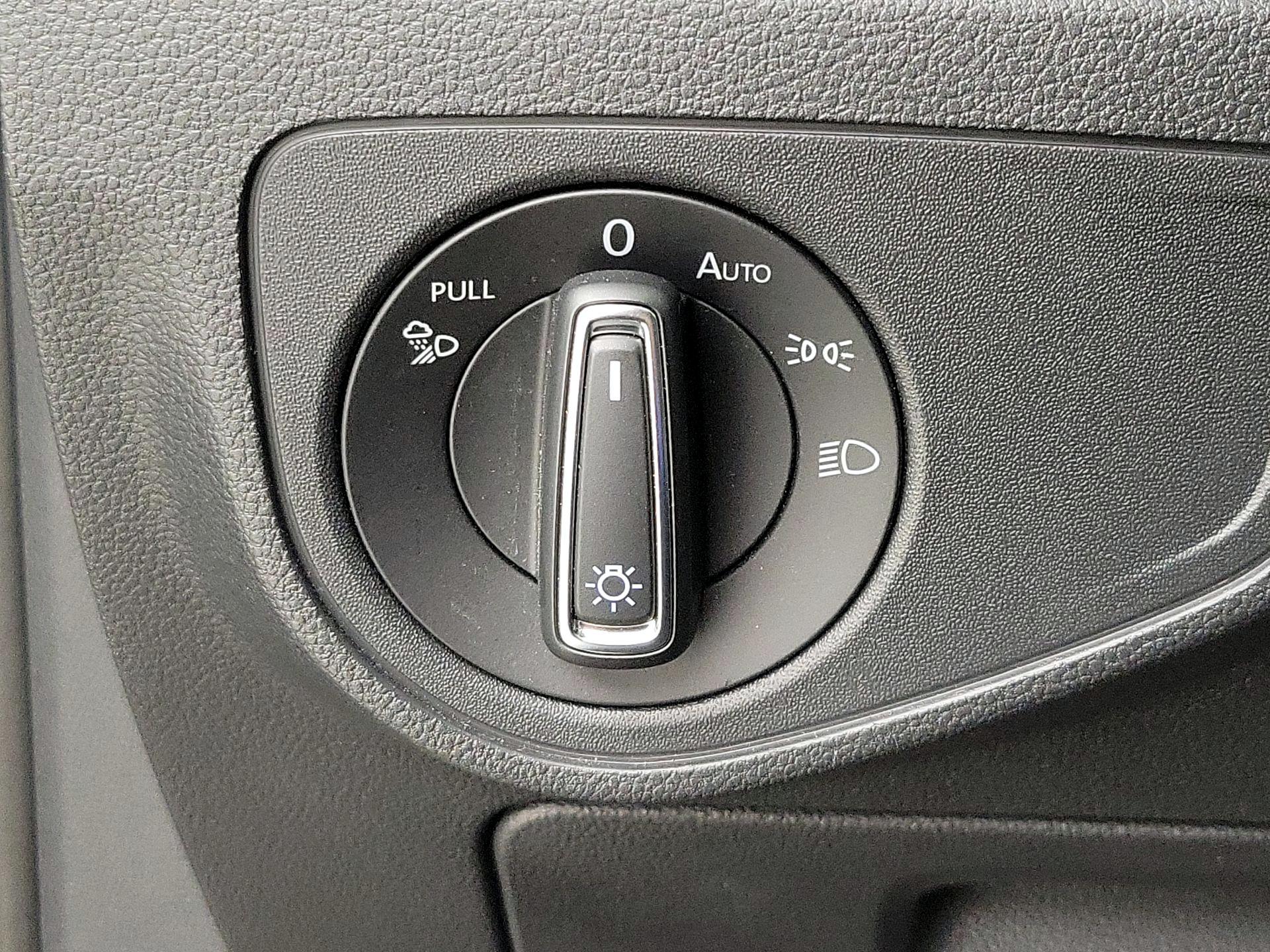 Thumbnail: 2022 Volkswagen Atlas - 13