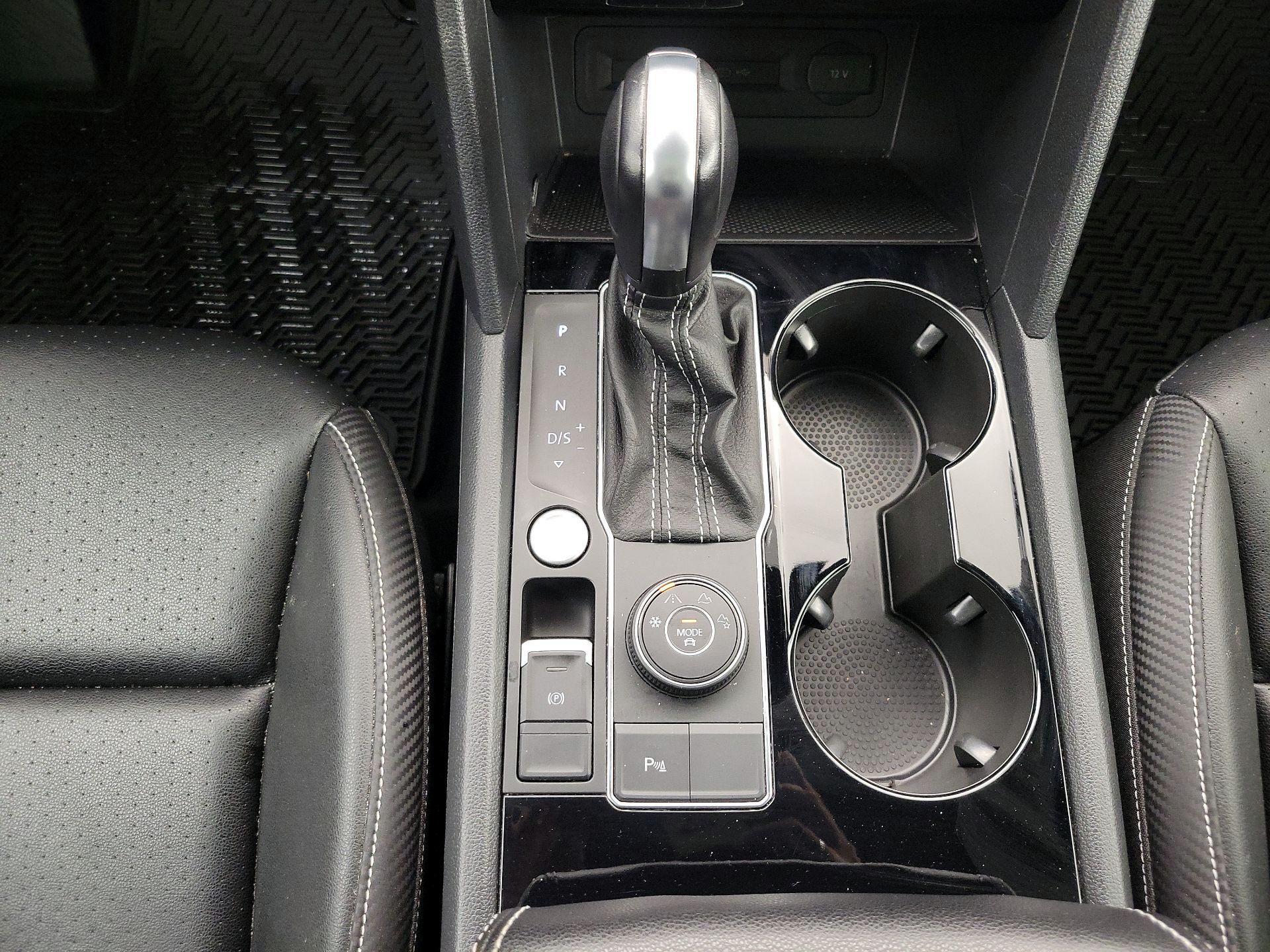 Thumbnail: 2022 Volkswagen Atlas - 17