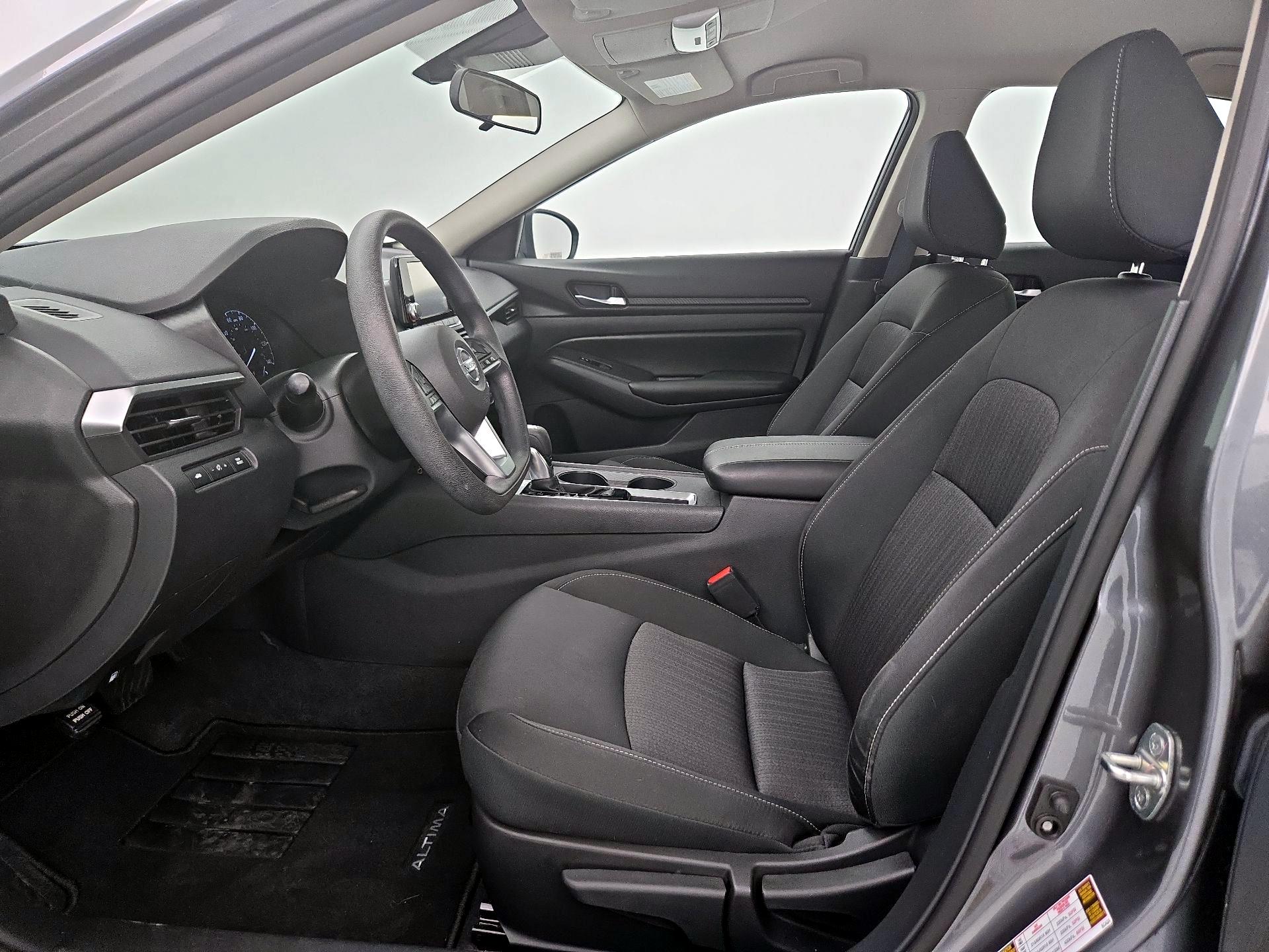 Thumbnail: 2022 Nissan Altima - 11